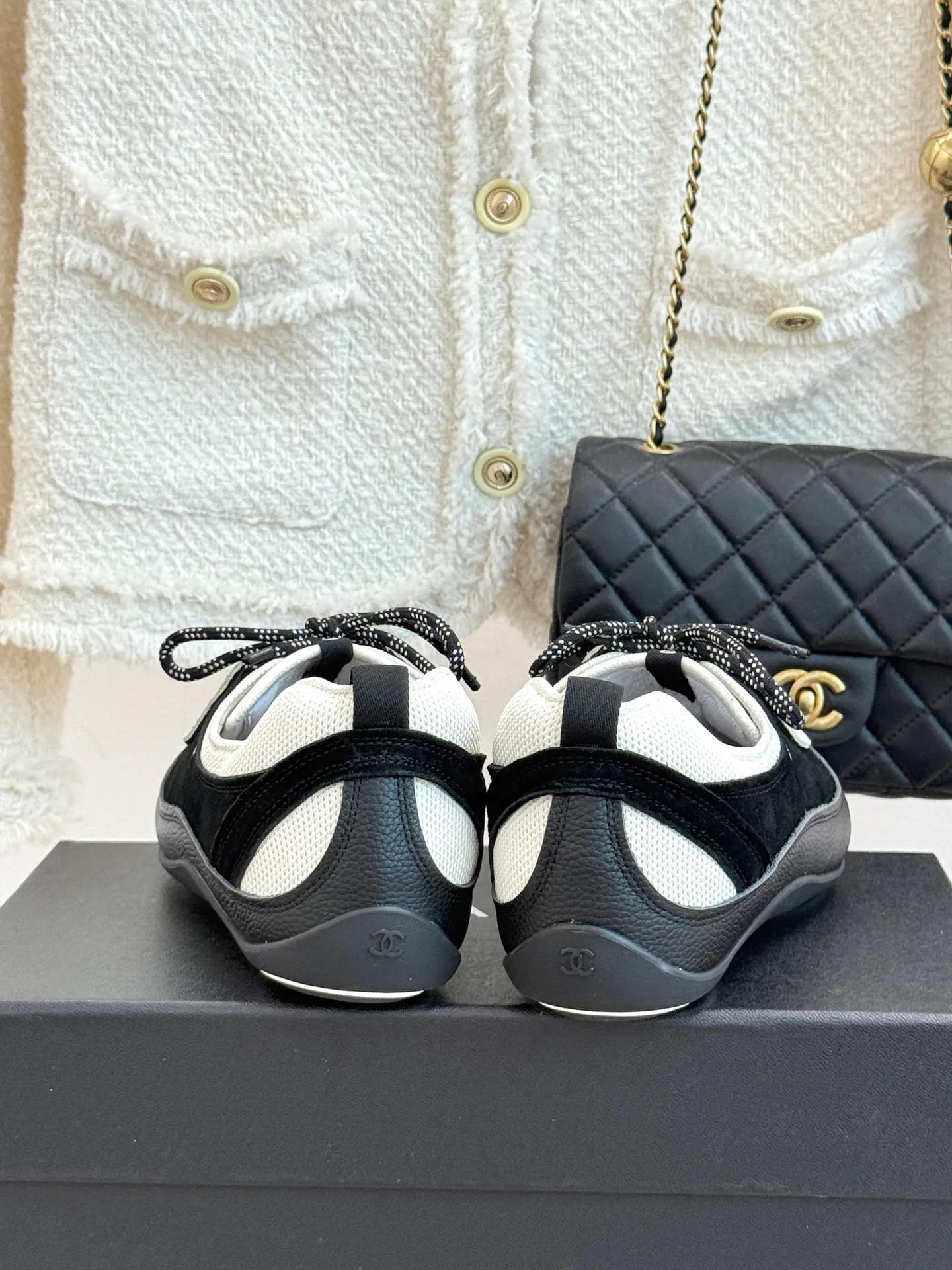 Кроссовки Женские Chanel 16891573