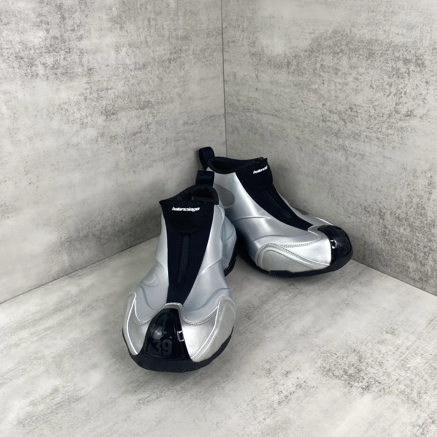 Кроссовки Мужские Balenciaga 860568