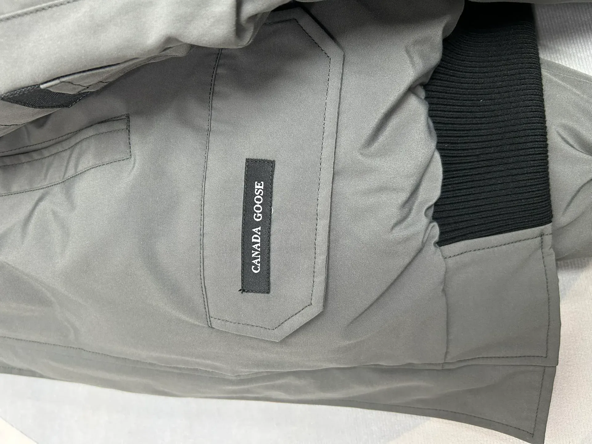 Куртки И Пуховики Женские Canada Goose 1956449