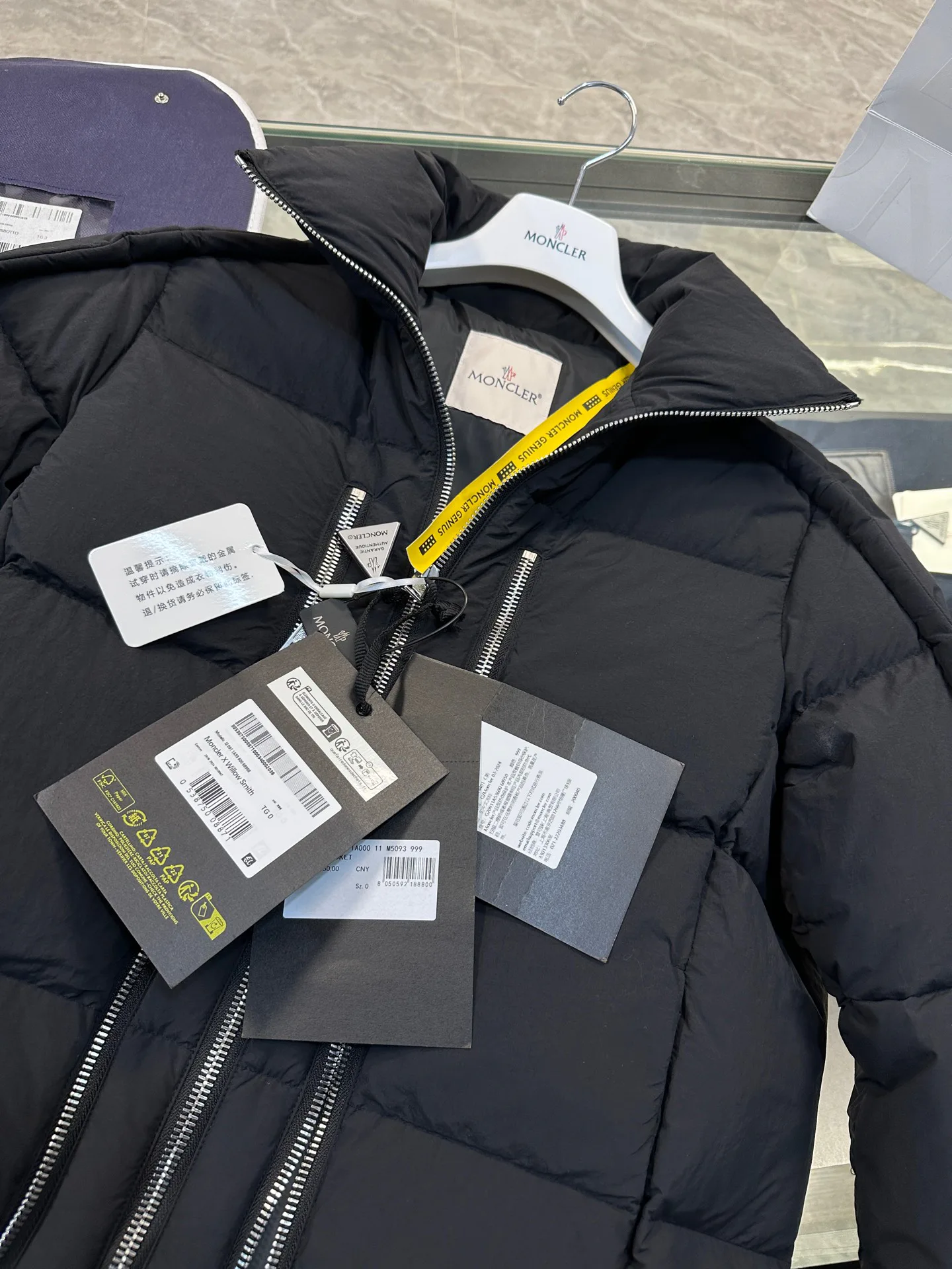 Куртки И Пуховики Женские Moncler 19322721