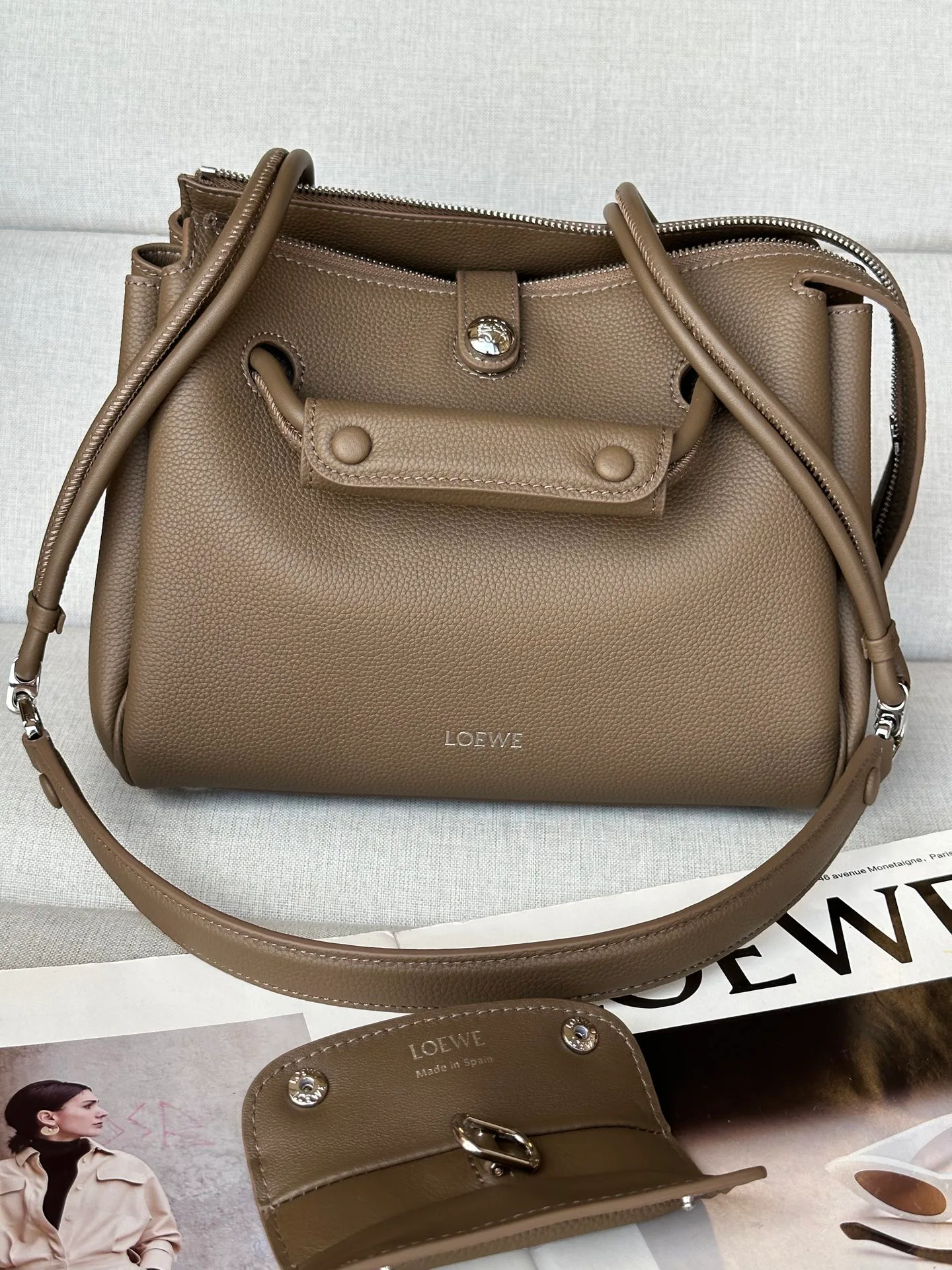 Классические Сумки Женские Loewe 17551243