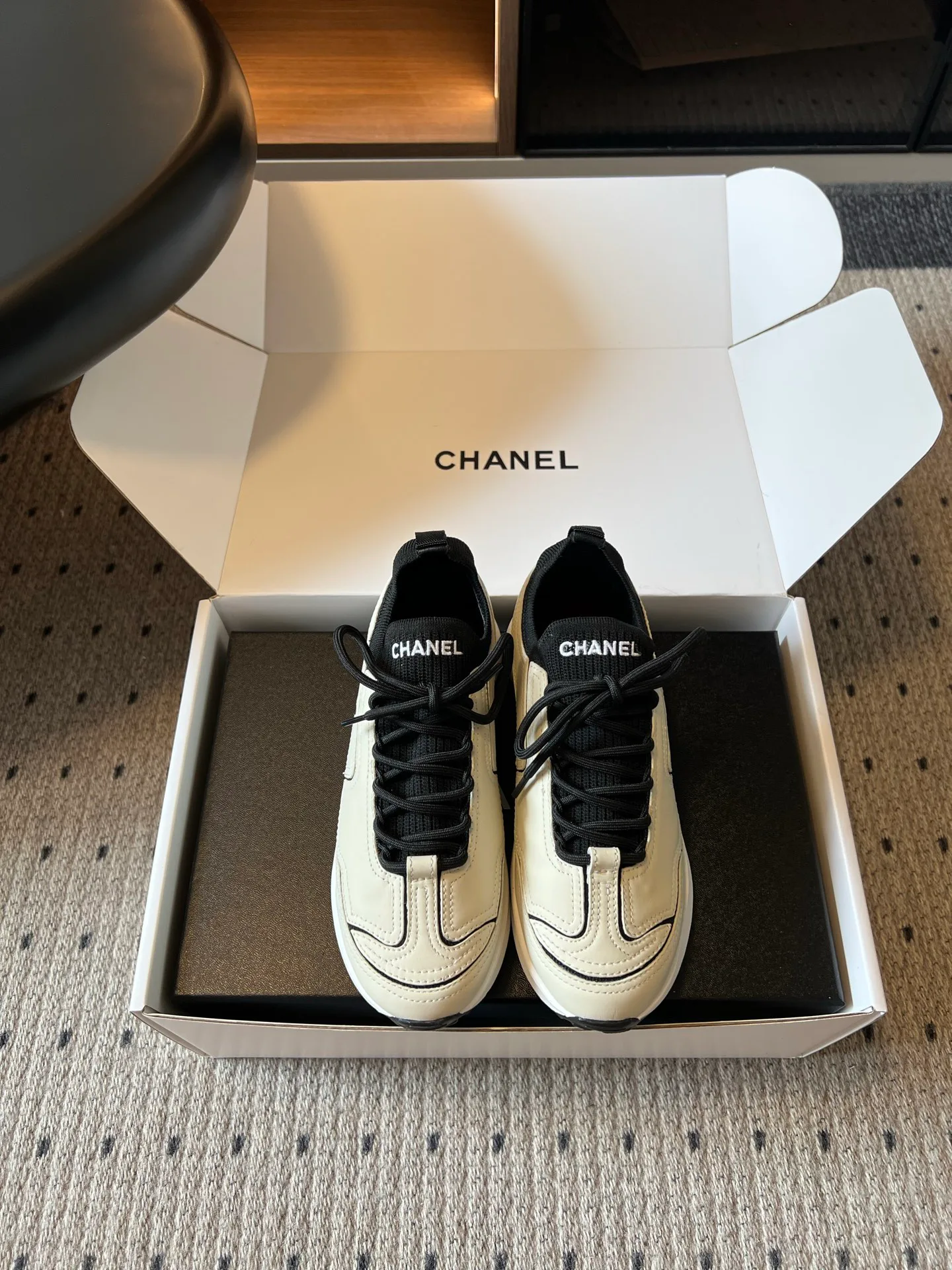 Кроссовки Женские Chanel 17793451