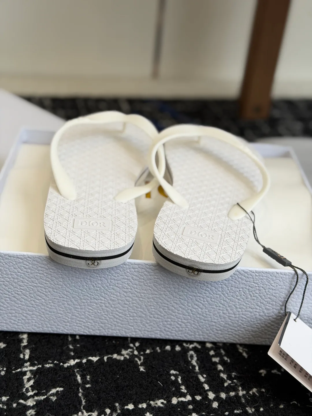 Шлепанцы Женские Christian Dior 11485820