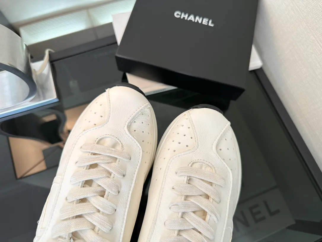 Кроссовки Женские Chanel 18450627