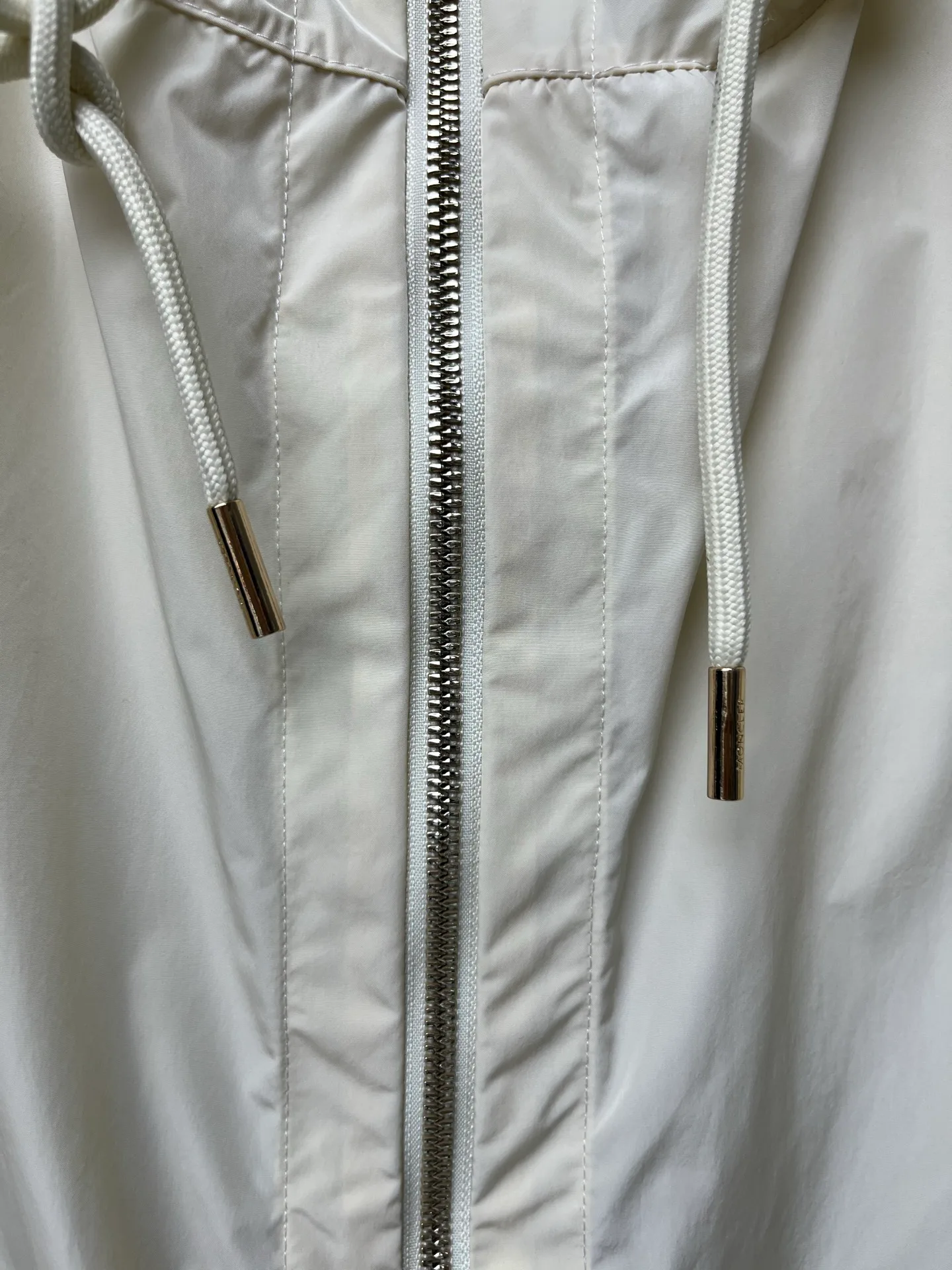 Куртки И Пуховики Женские Moncler 11862713