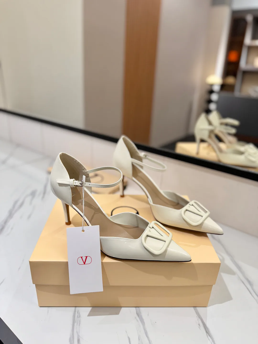 Босоножки Женские Valentino 11571407