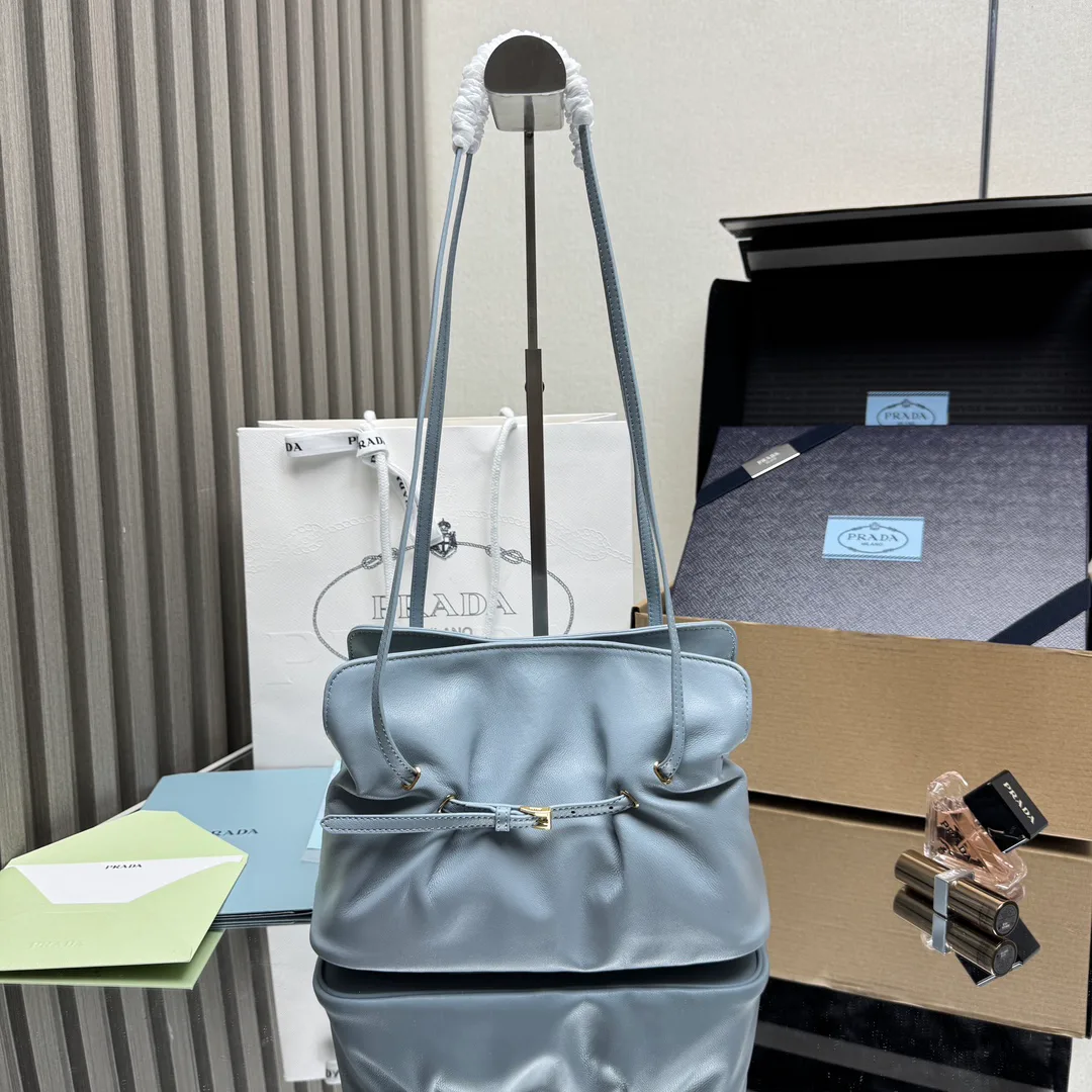 Классические Сумки Женские Bottega Veneta 11565728