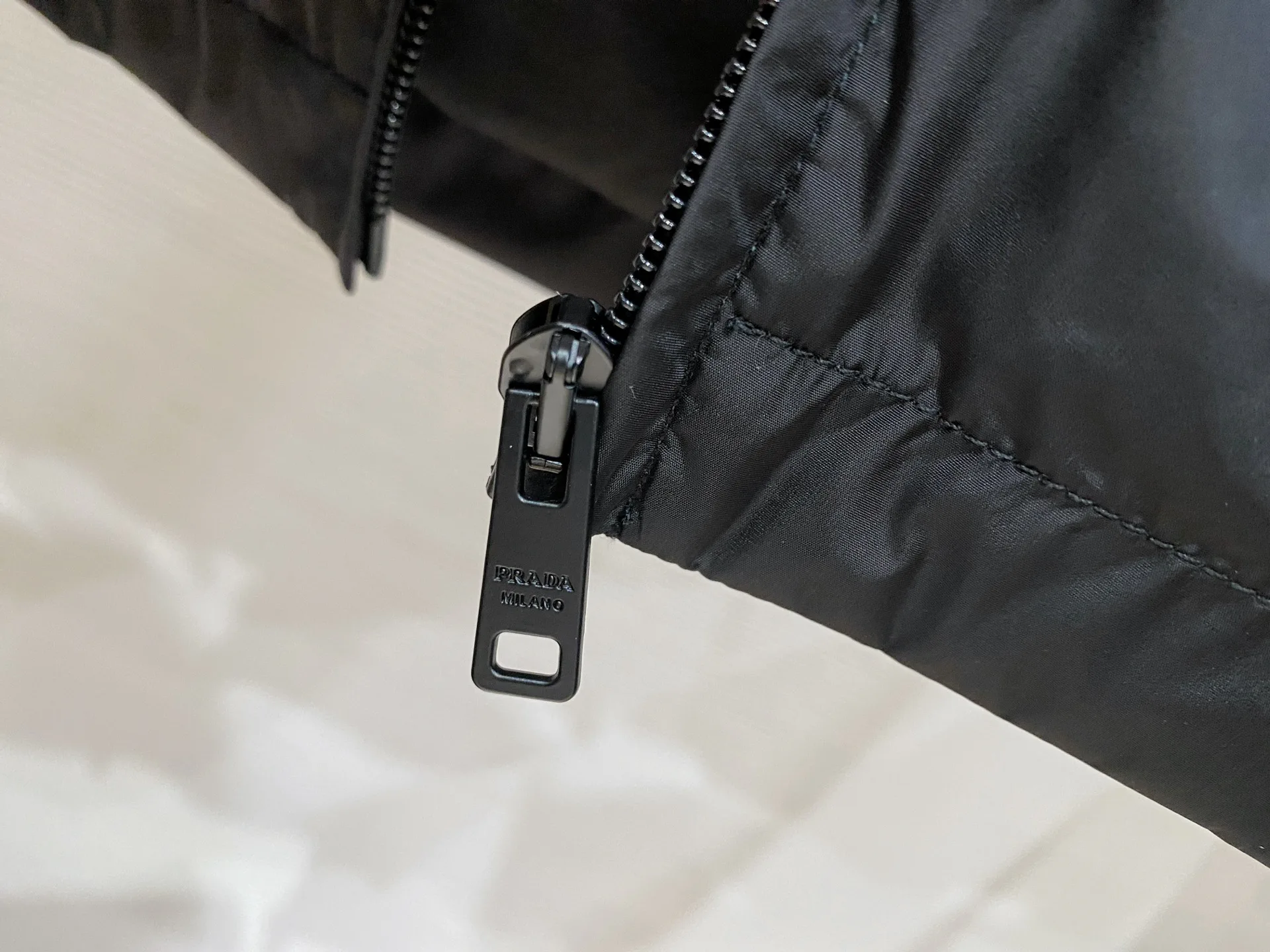 Куртки И Пуховики Мужские Prada 11504110