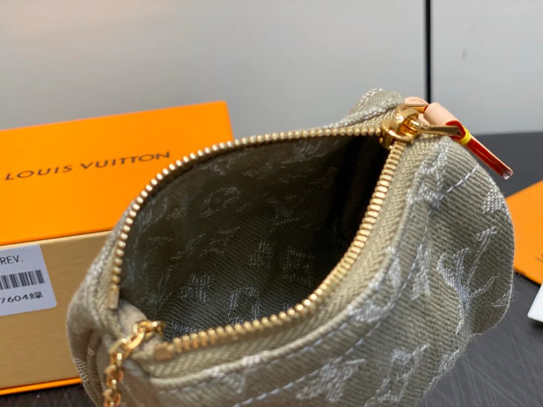 Клатчи Женские Louis Vuitton 11778084