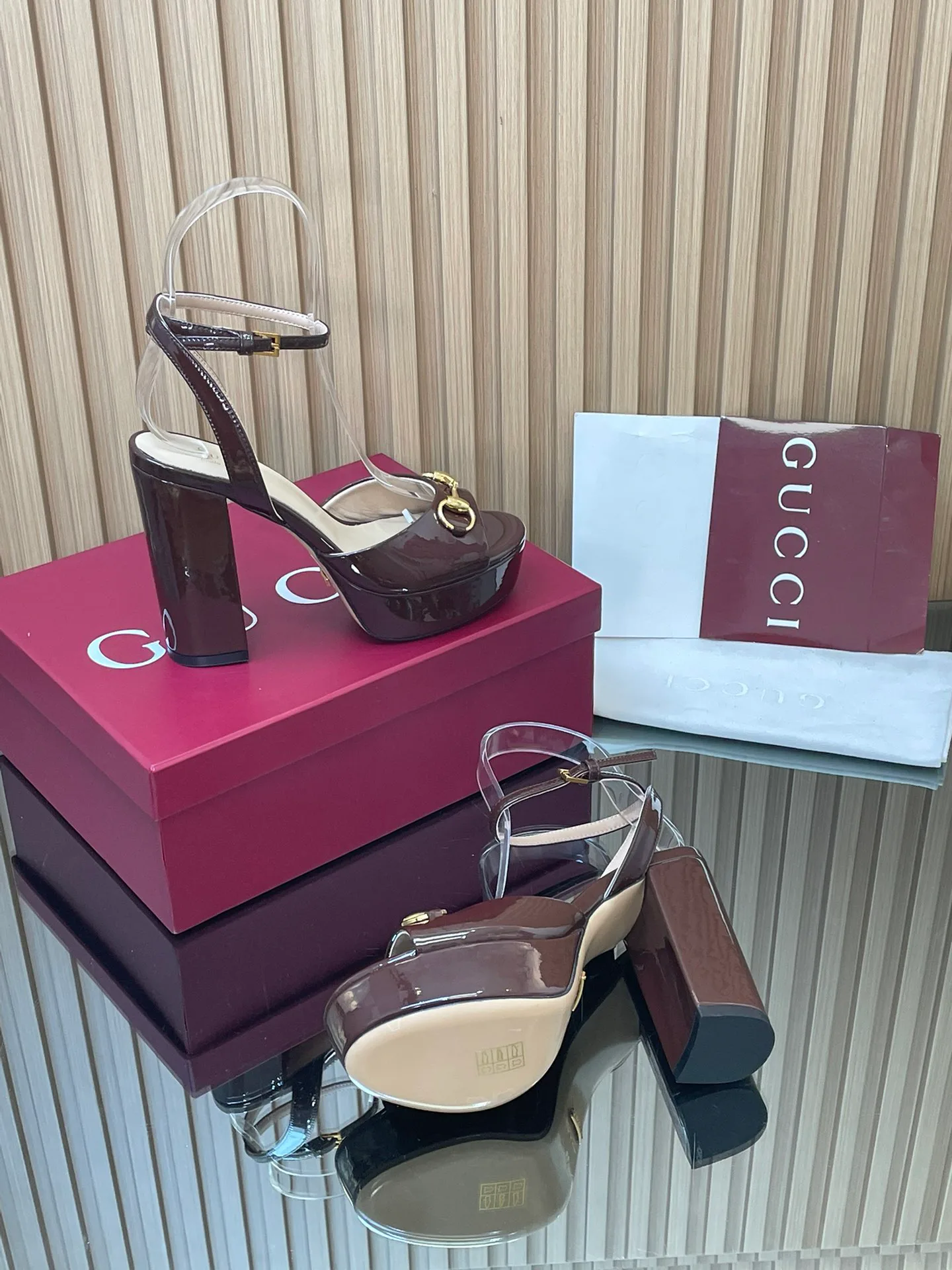 Босоножки Женские Gucci 876011