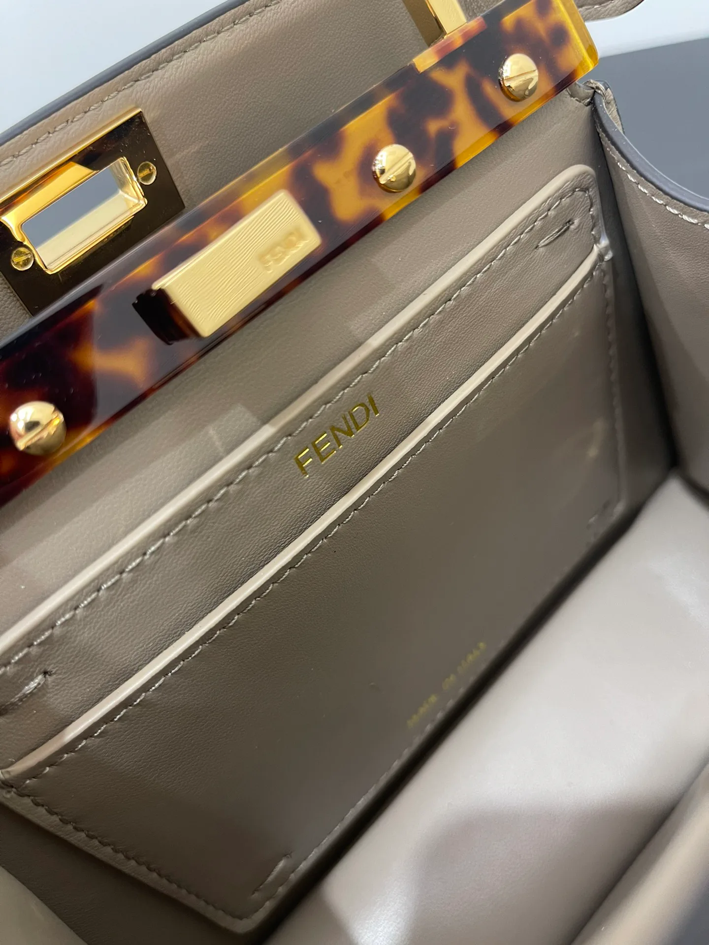 Классические Сумки Женские Fendi 13234491