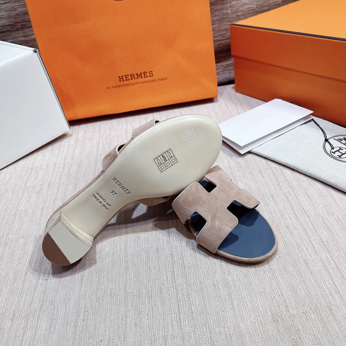 Босоножки Женские Hermes 17749534