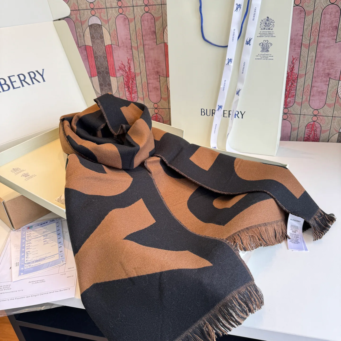 Шарфы Burberry 18105565