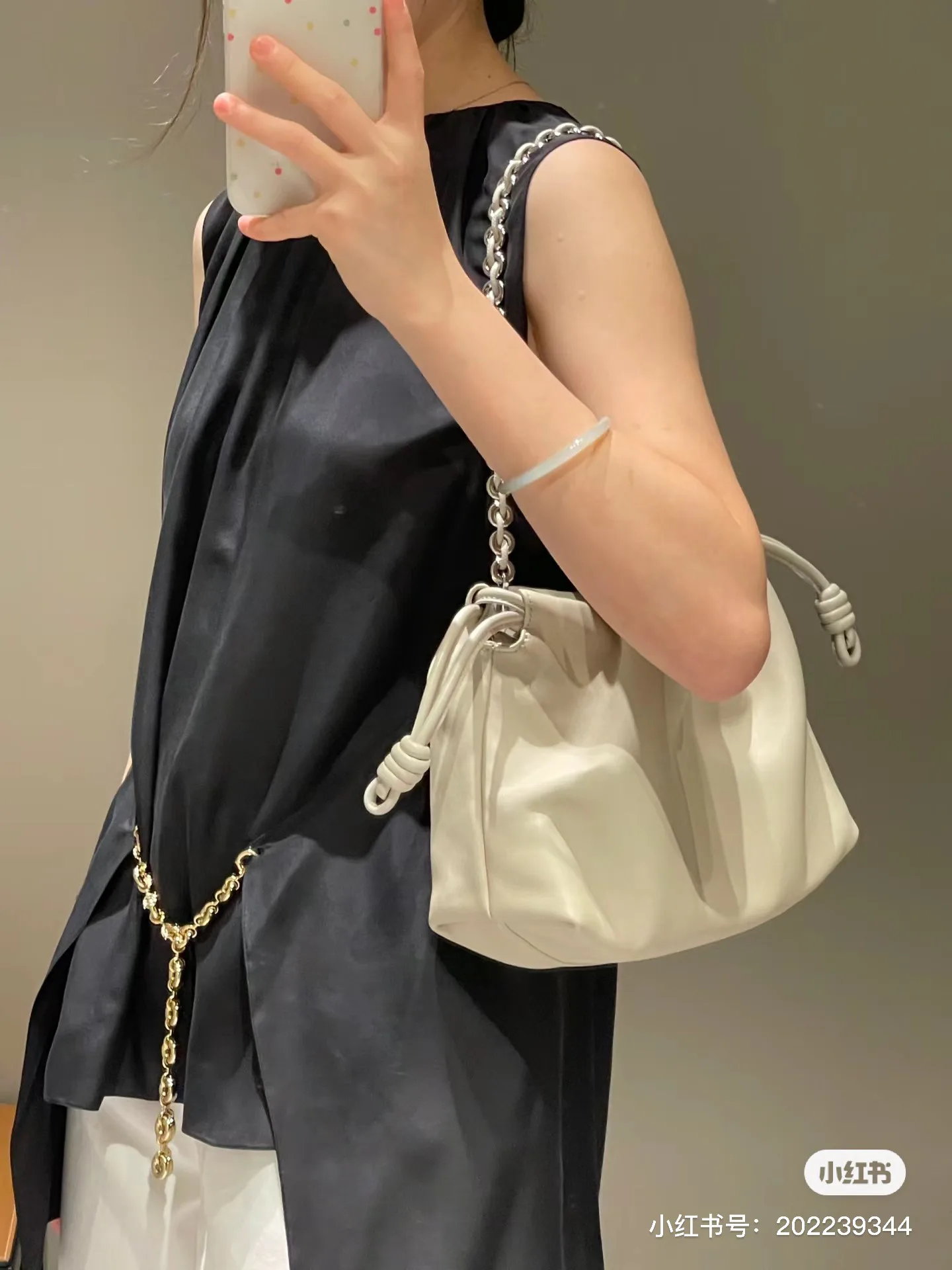 Классические Сумки Женские Loewe 11401012