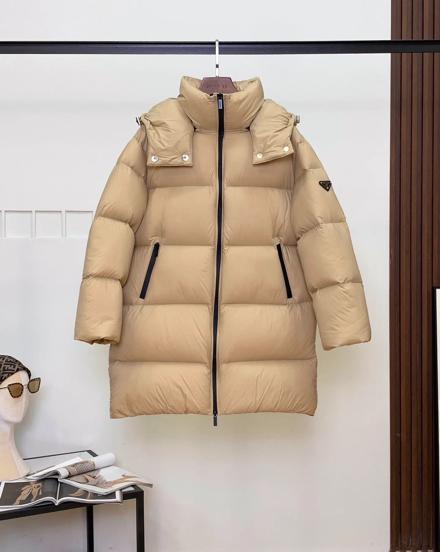 Пуховики Женские Prada 335614