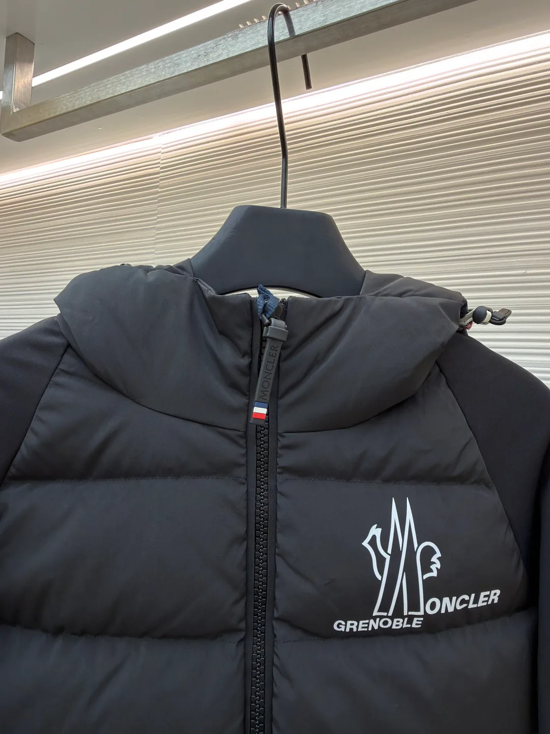 Куртки И Пуховики Мужские Moncler 8973499