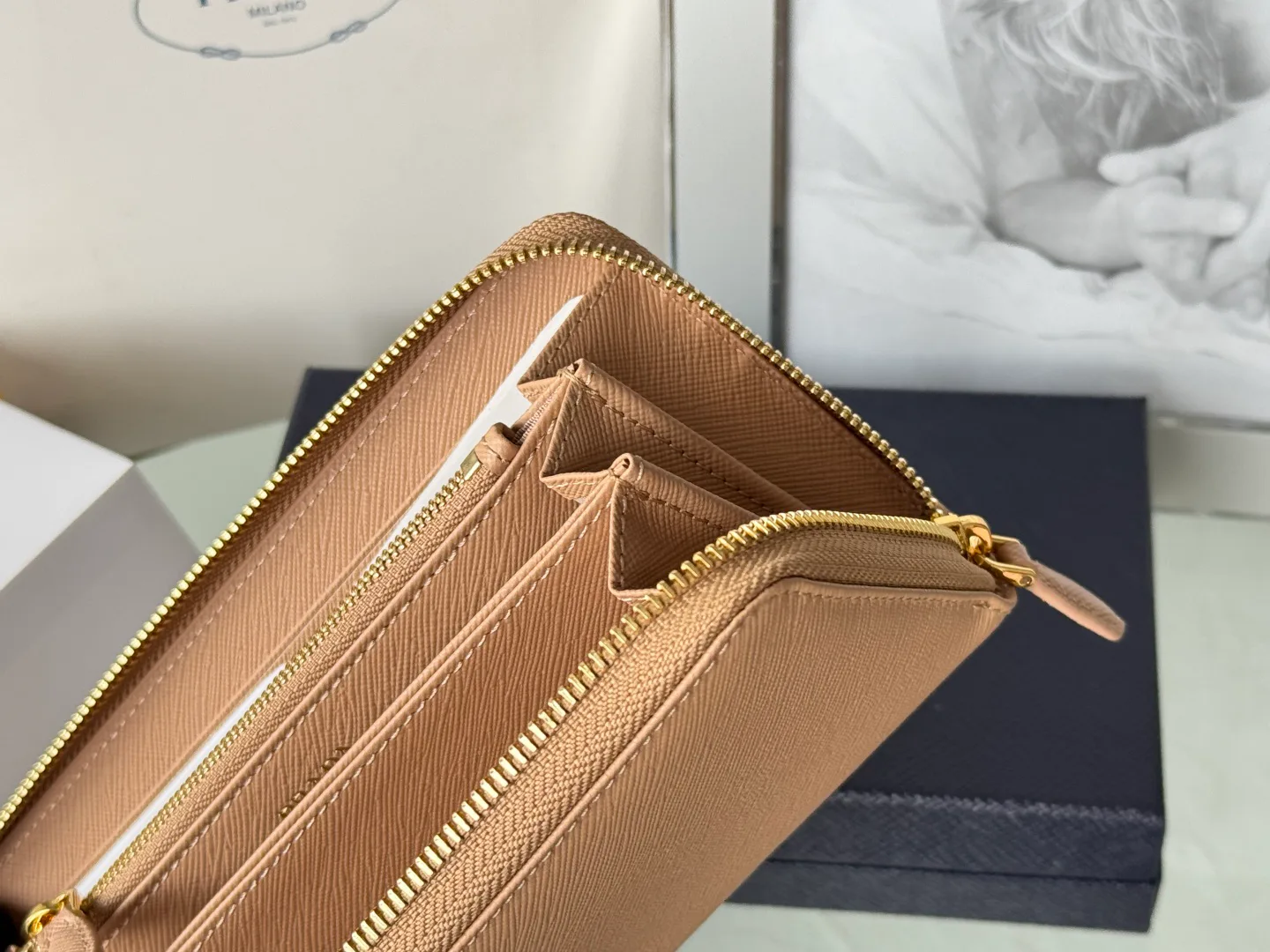 Клатчи Женские Prada 17999885