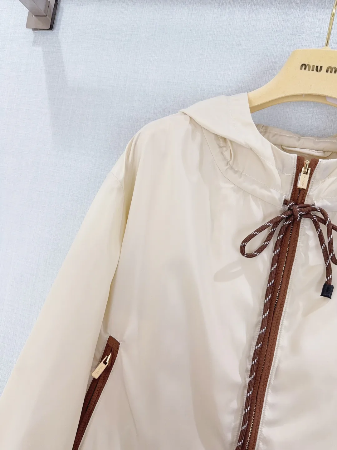 Куртки И Пуховики Женские Miu Miu 13576185