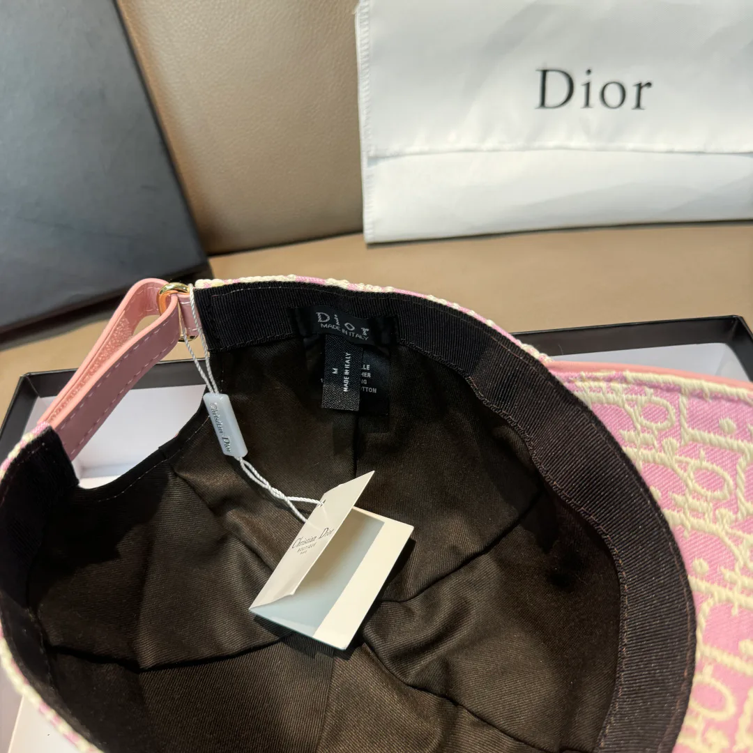 Головные Уборы Christian Dior 18105303