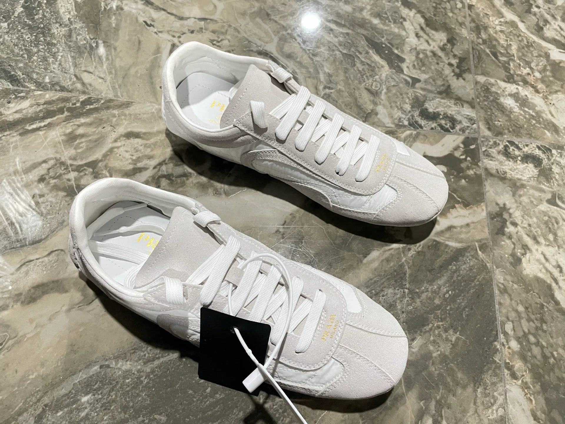 Кроссовки Женские Prada 9833765