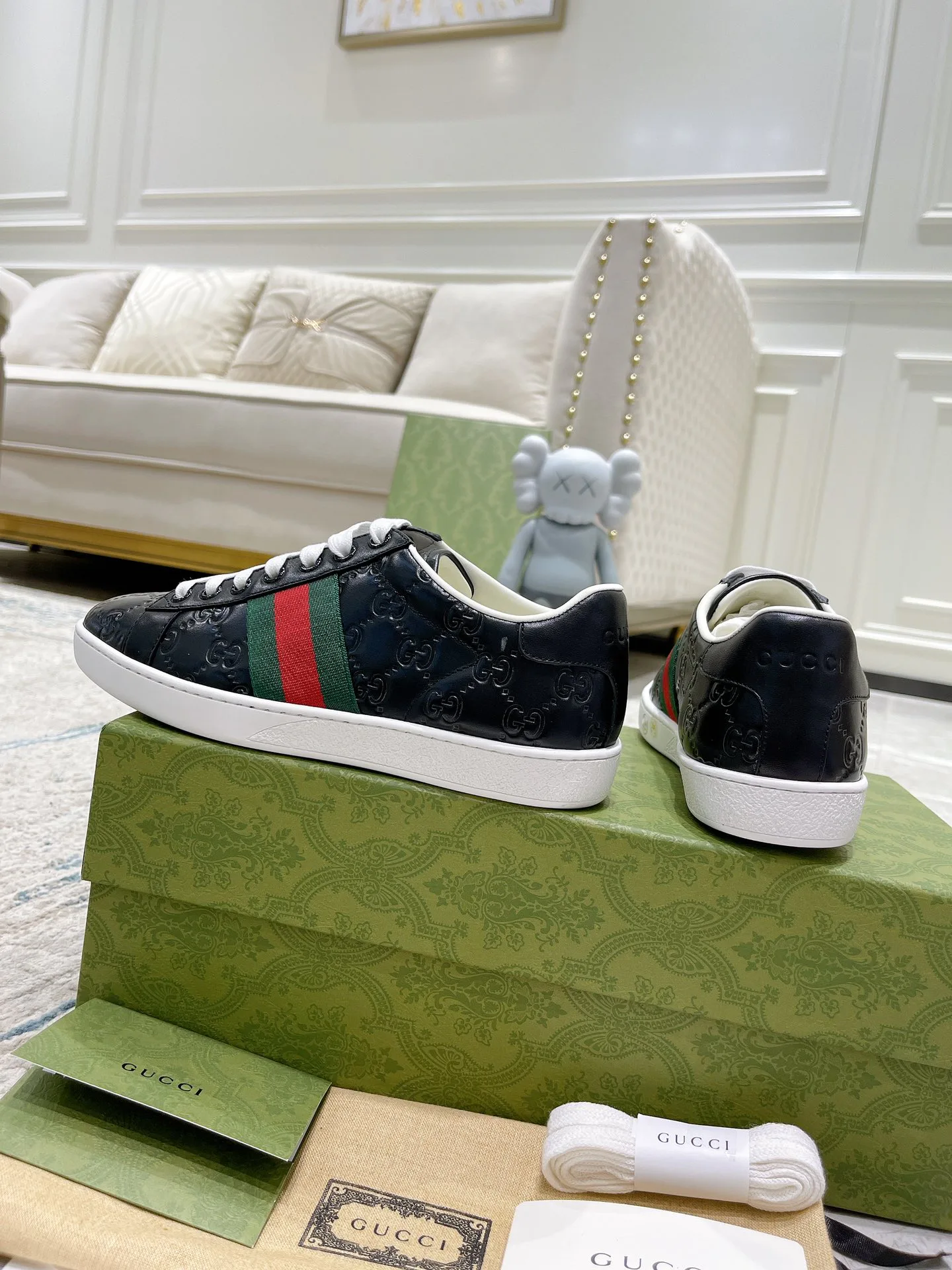 Кроссовки Женские Gucci 17620453