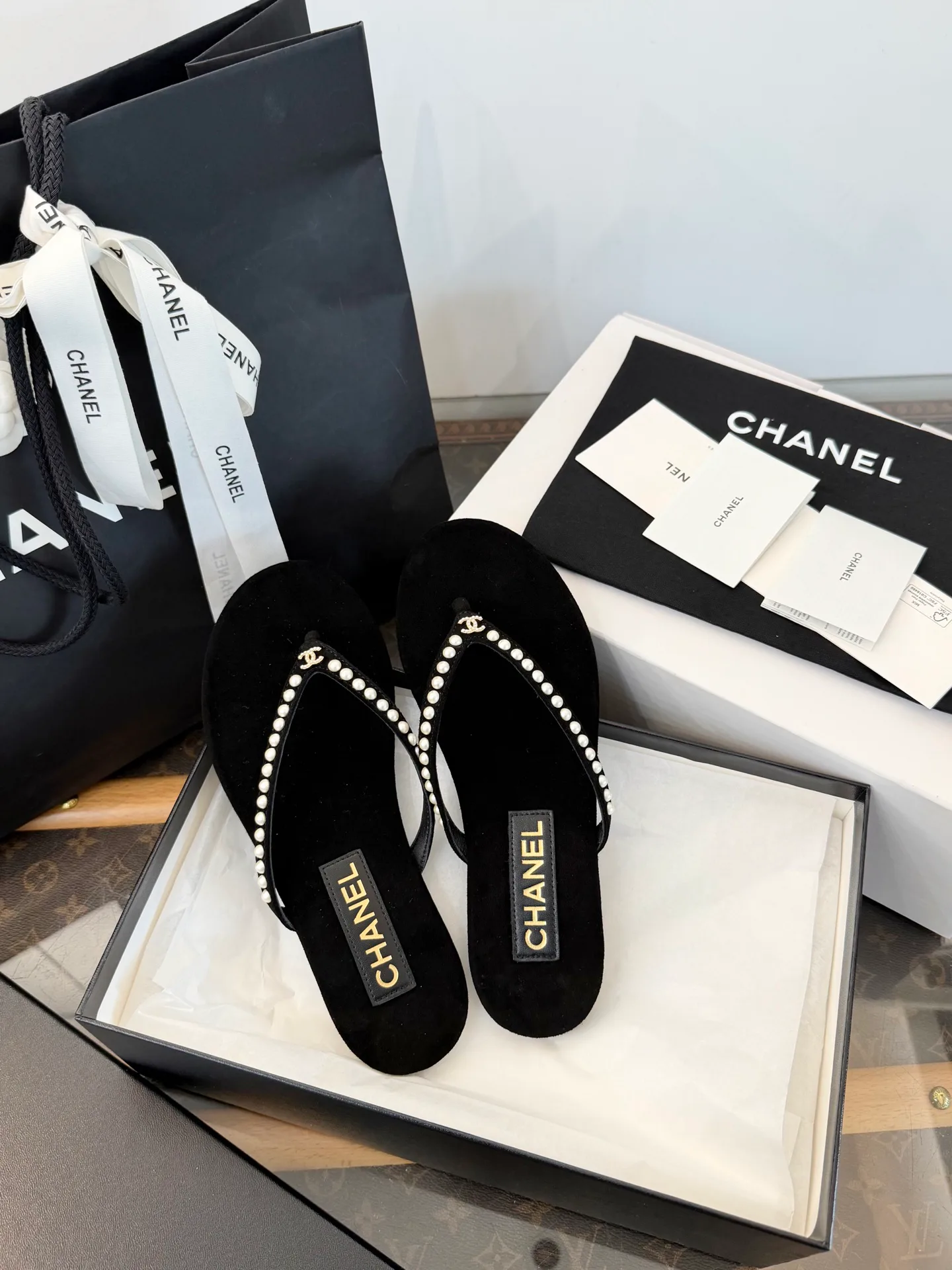 Шлепанцы Женские Chanel 13556802