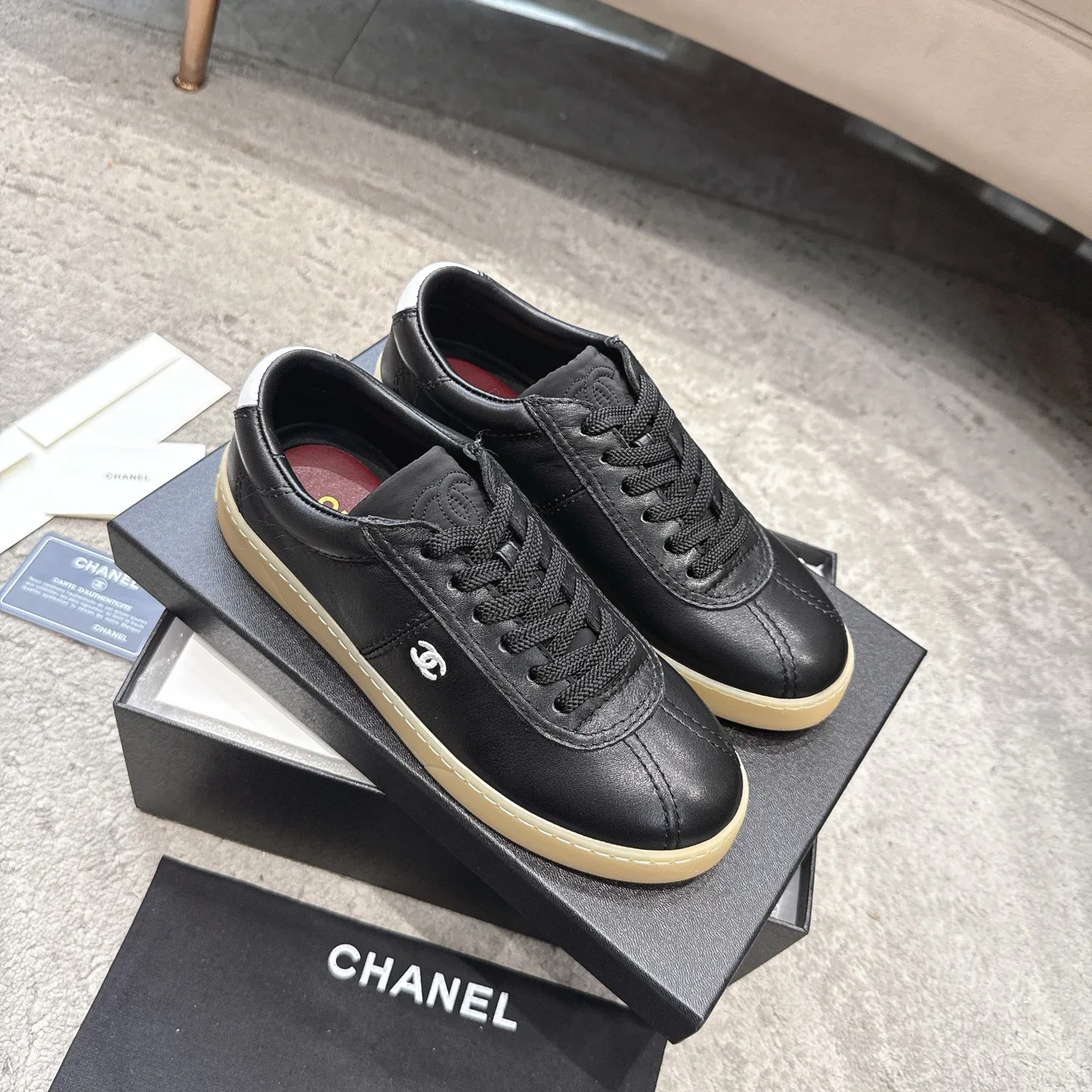 Кроссовки Женские Chanel 13332632