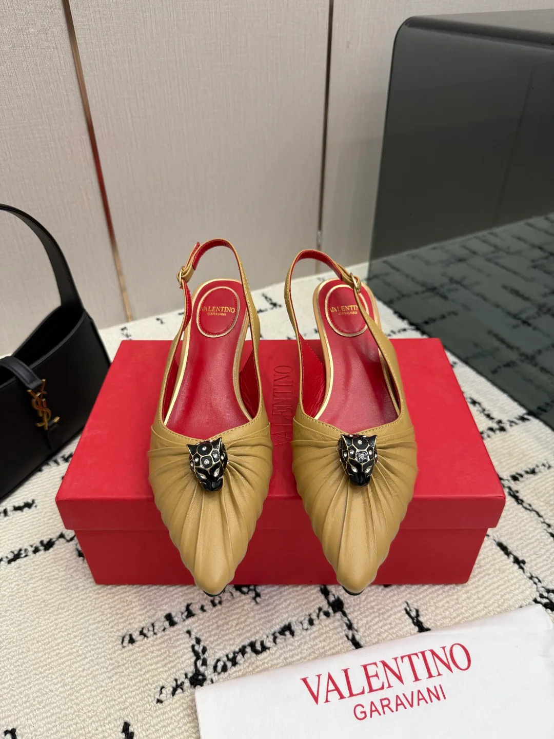 Босоножки Женские Valentino 18049046