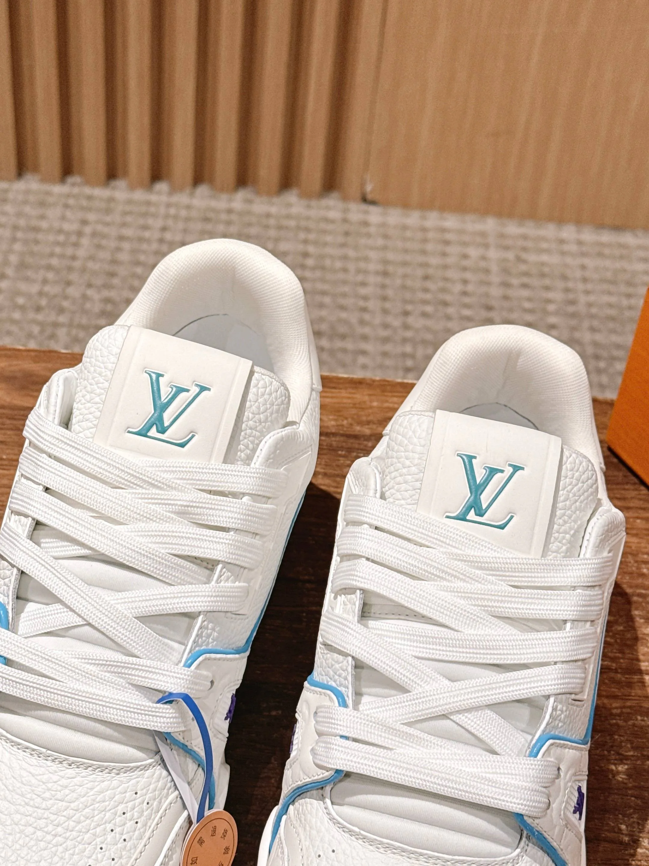 Кроссовки Женские Louis Vuitton 245741