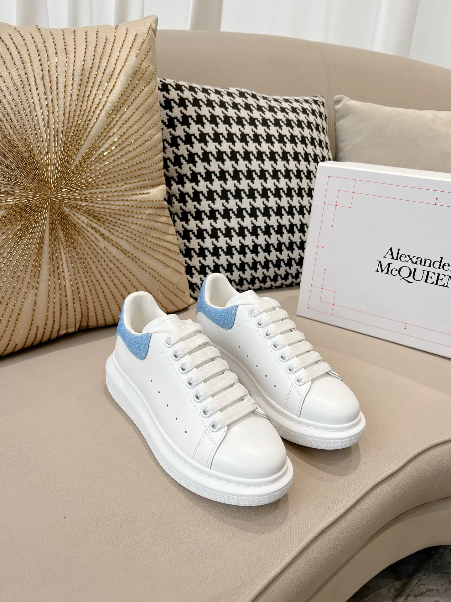 Кроссовки Женские Alexander Mcqueen 3446202