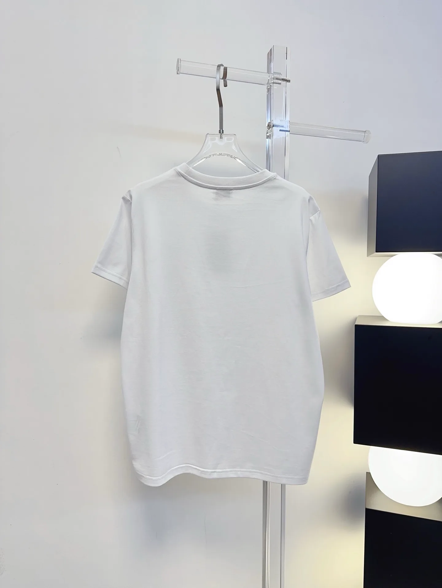 Футболки Женские Saint Laurent 11470296