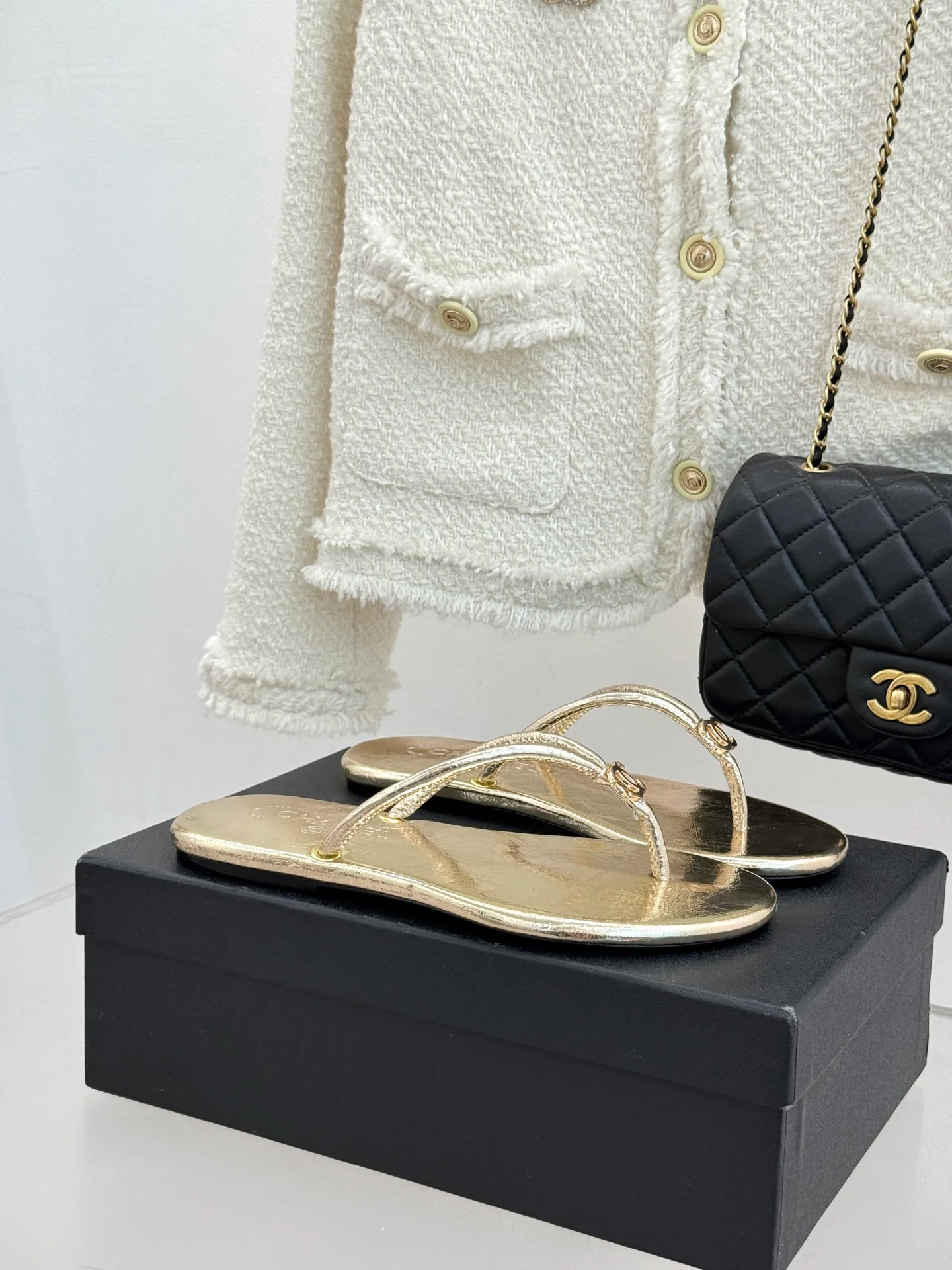 Шлепанцы Женские Chanel 11616611