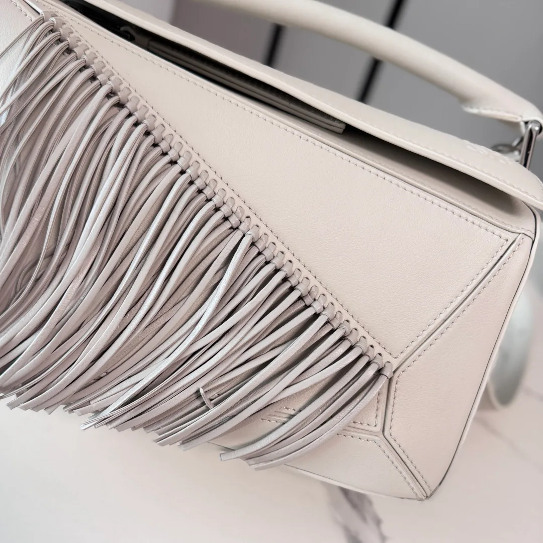 Классические Сумки Женские Loewe 13174365