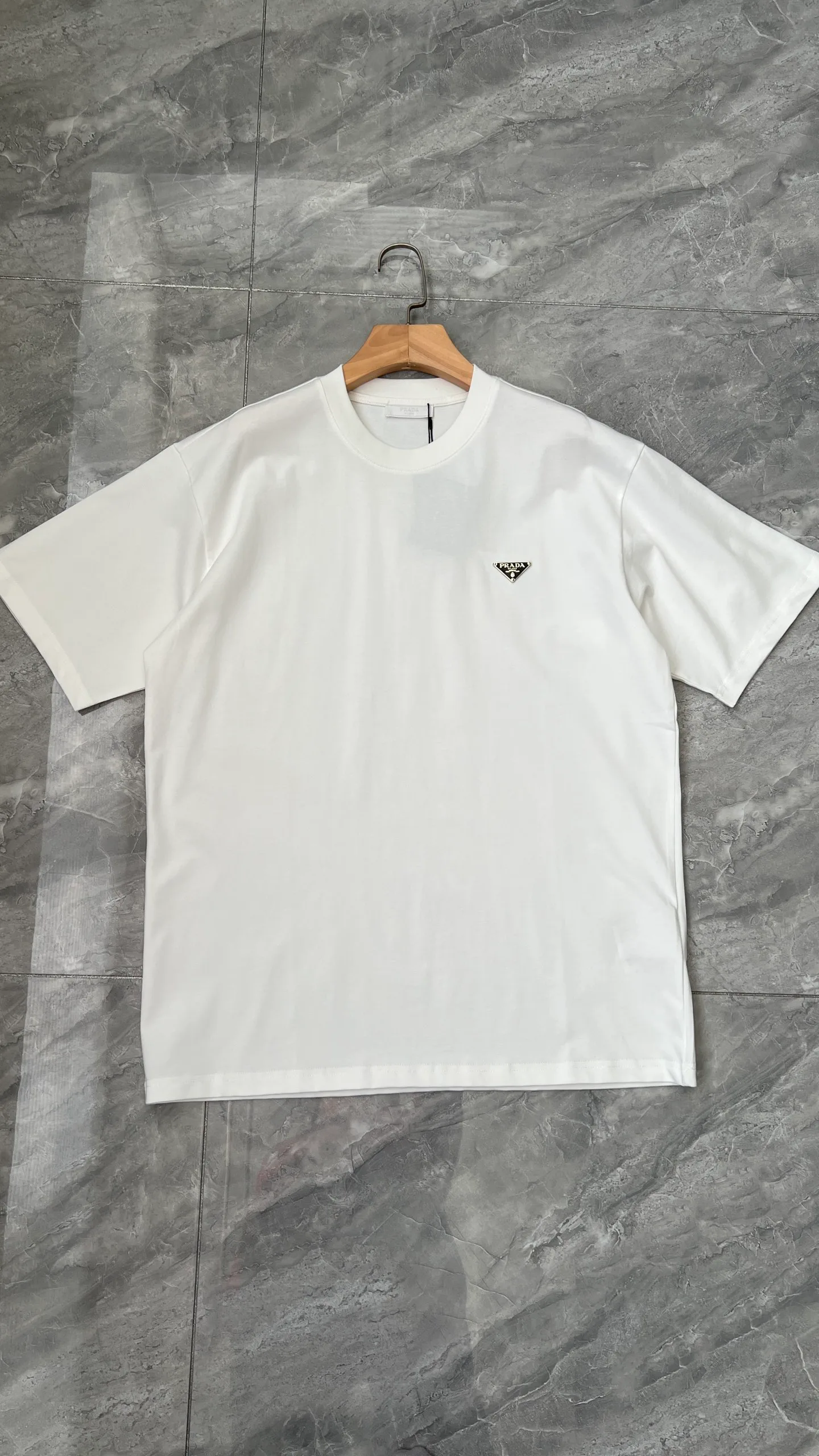 Футболки Женские Prada 11385445