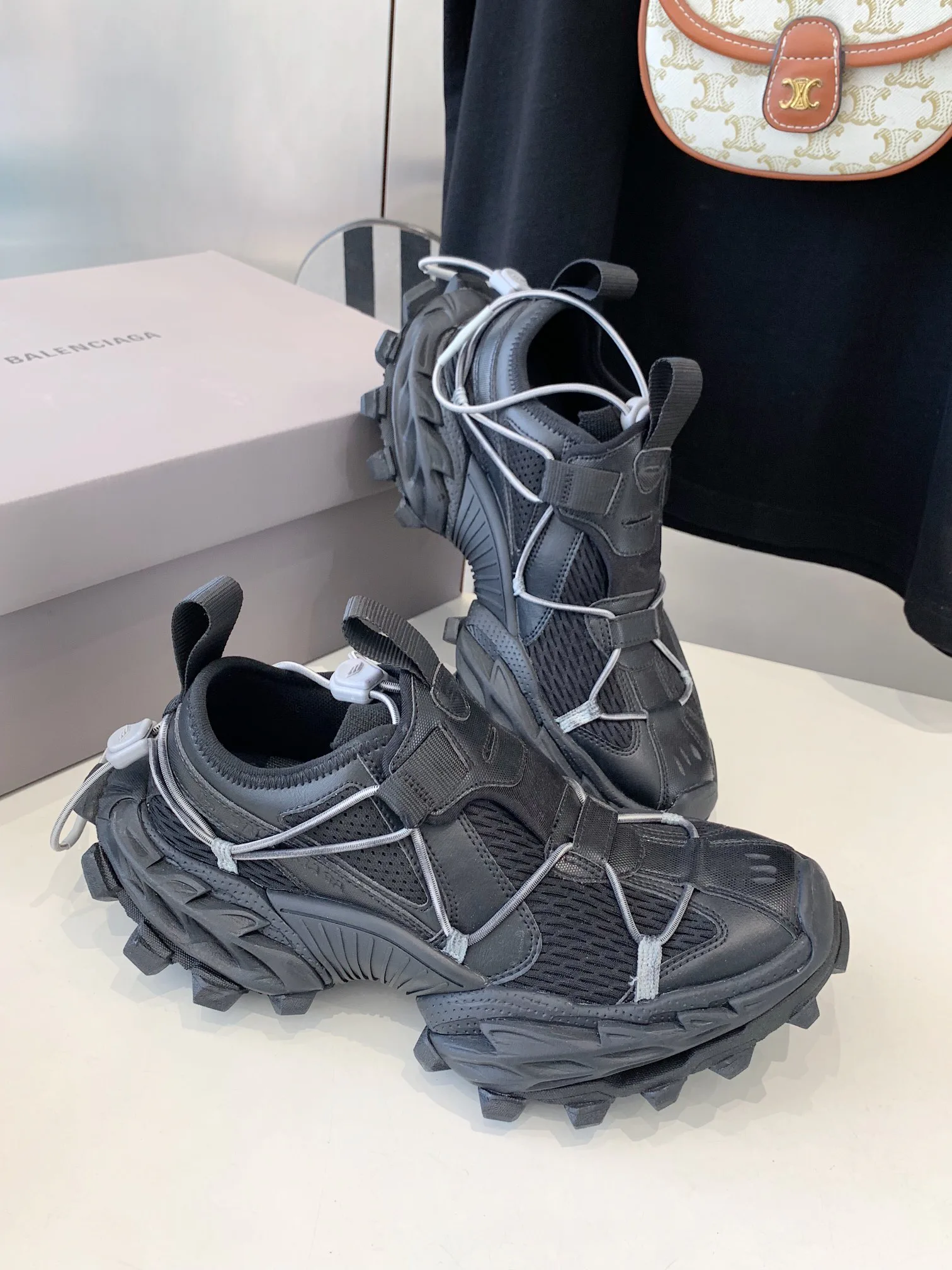 Кроссовки Женские Balenciaga 28235