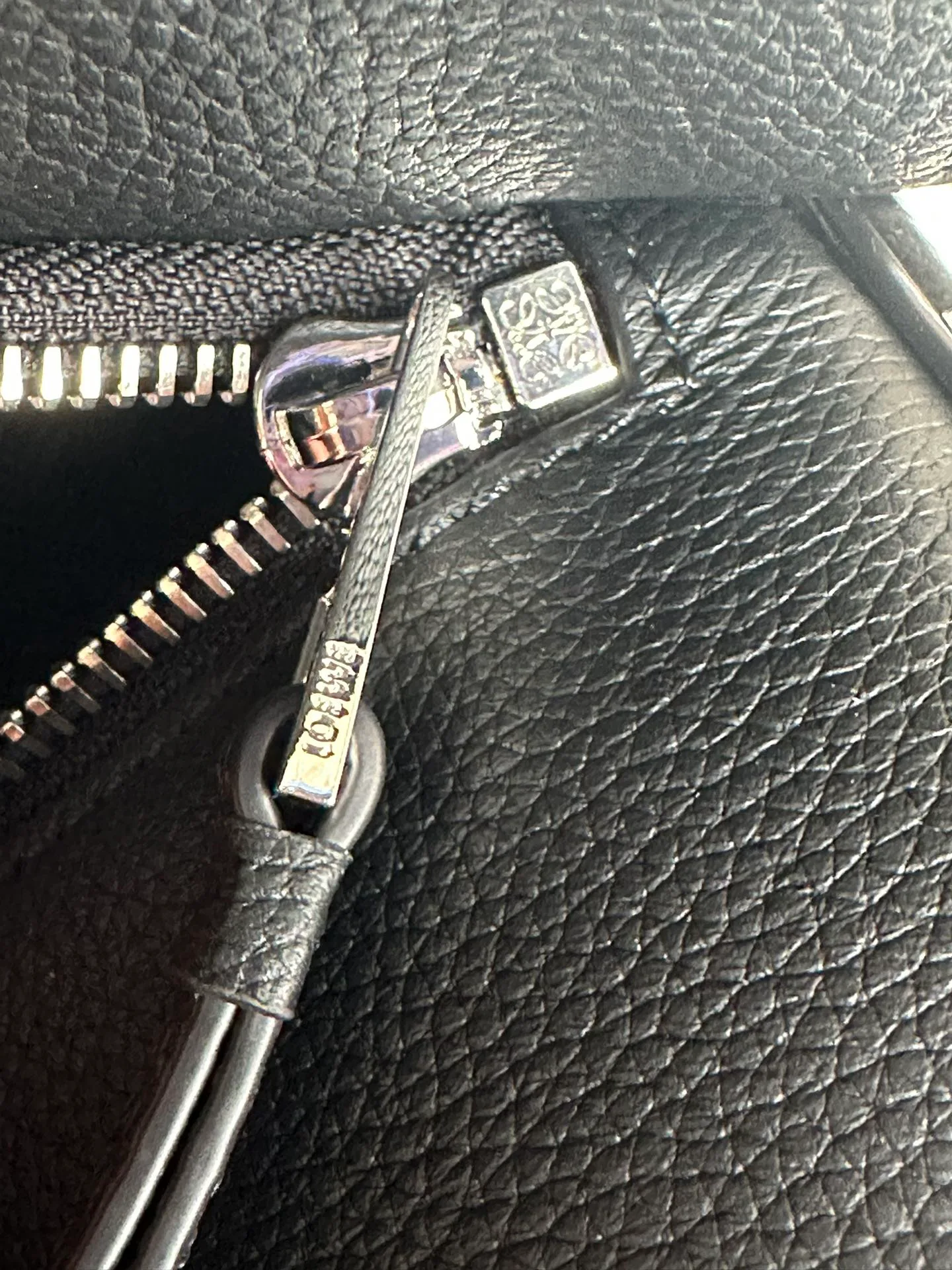 Классические Сумки Женские Loewe 13339536
