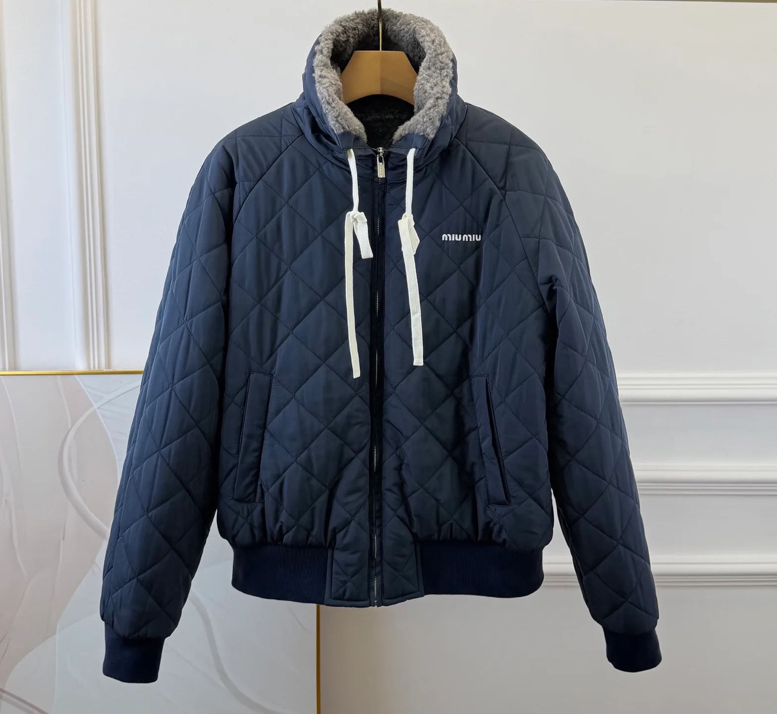 Куртки И Пуховики Женские Miu Miu 20092276