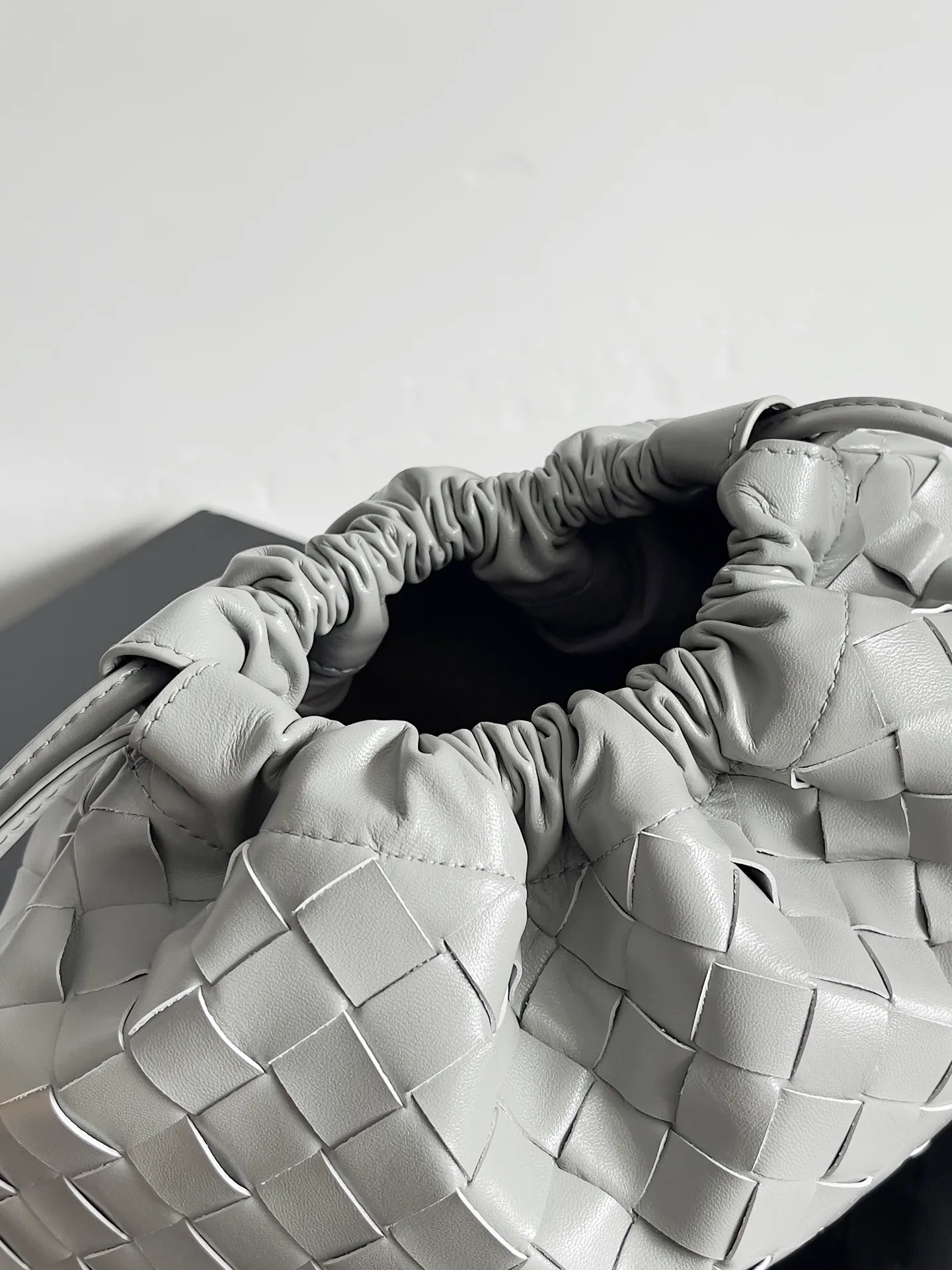 Сумки На Ремне Женские Bottega Veneta 11255479