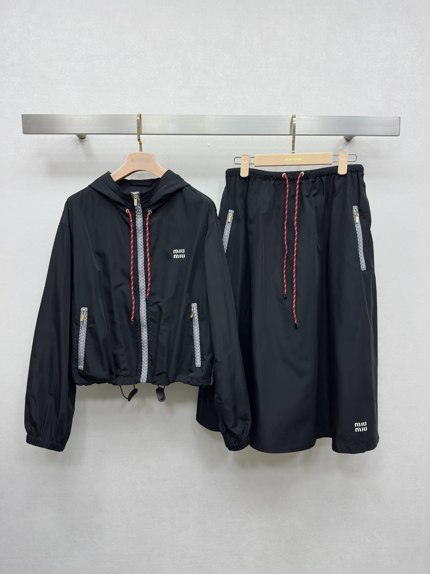 Куртки И Пуховики Женские Miu Miu 11484007