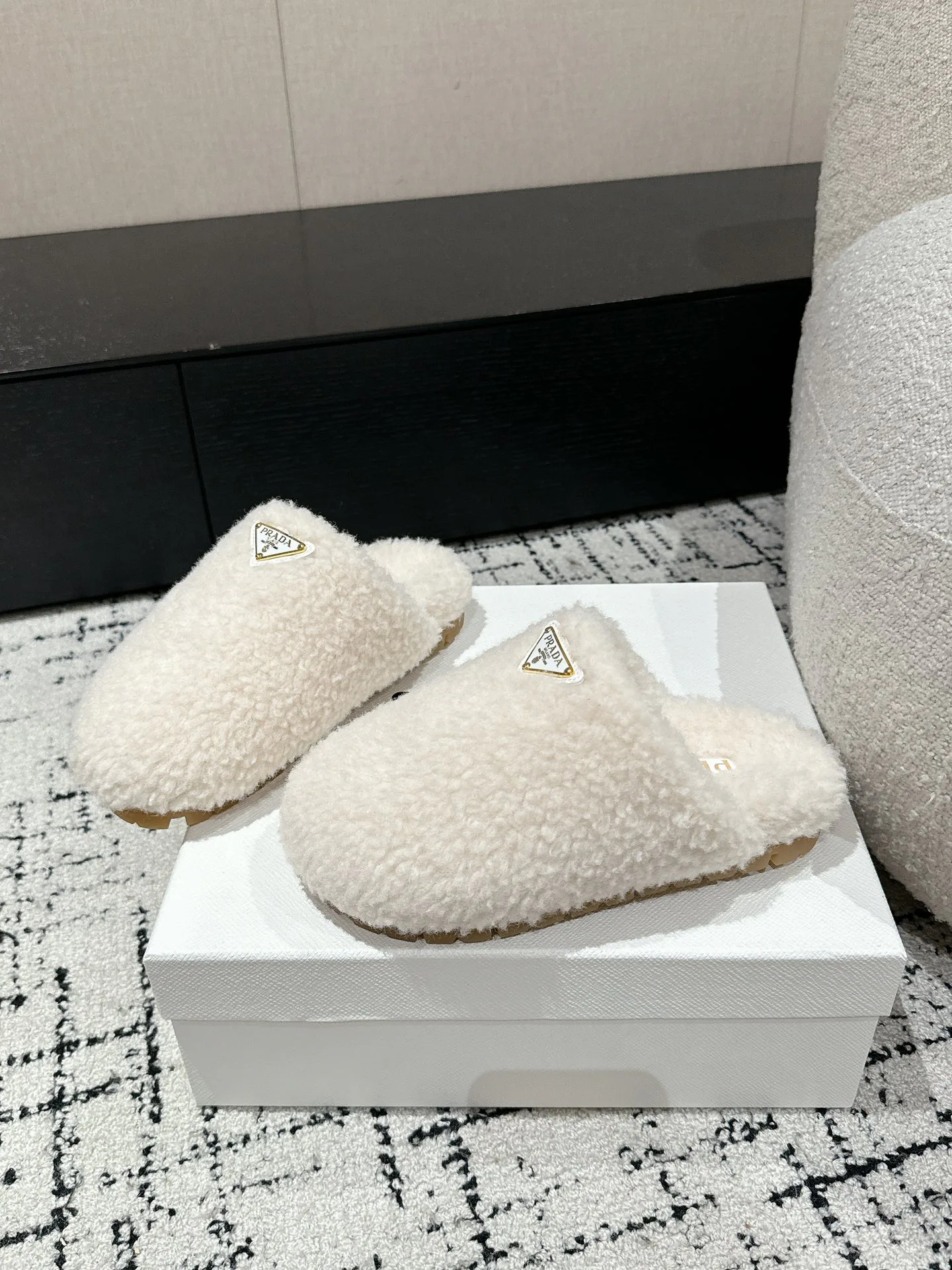 Тапочки Женские Prada 442461