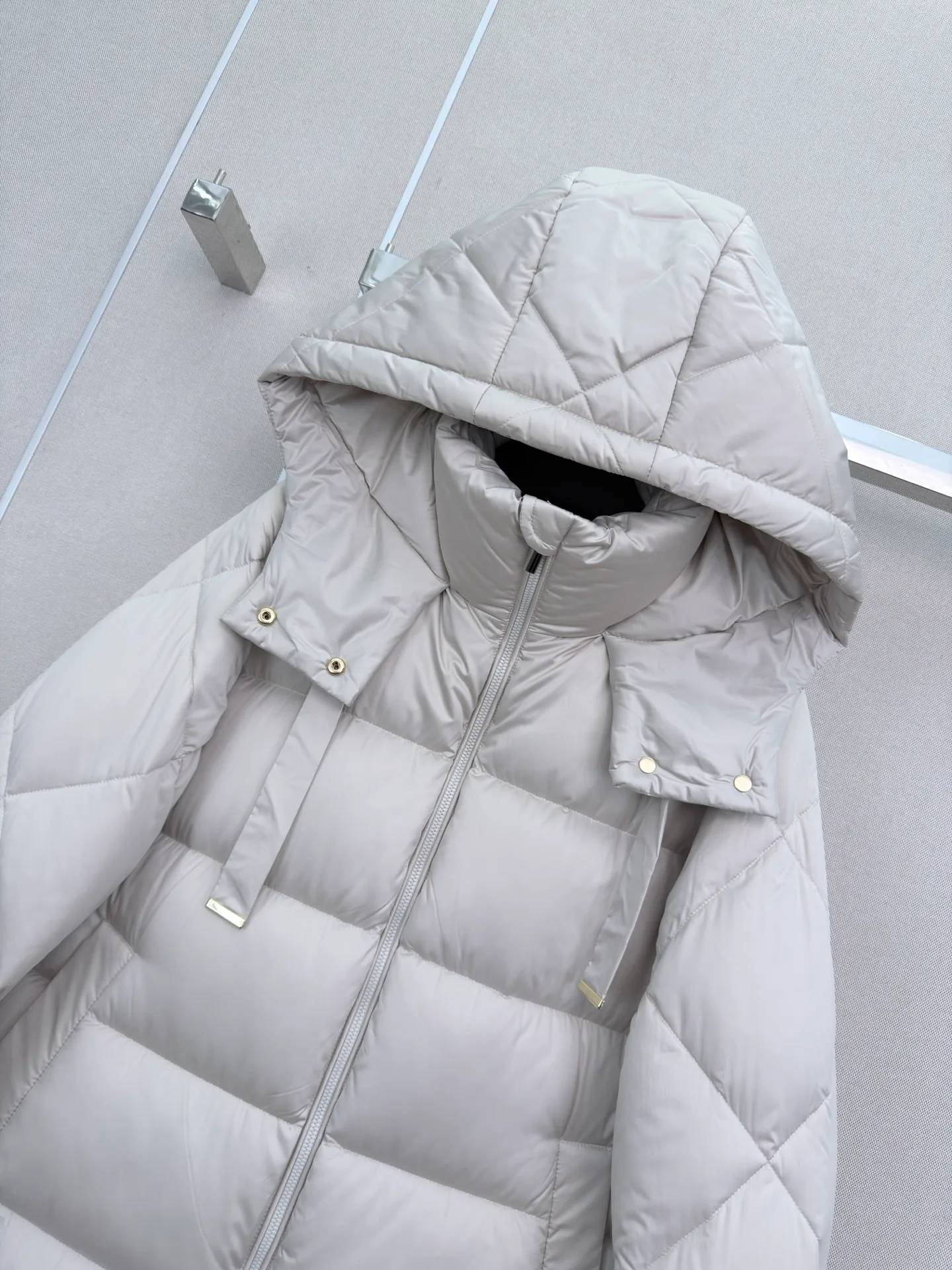 Куртки И Пуховики Женские Max Mara 18056529
