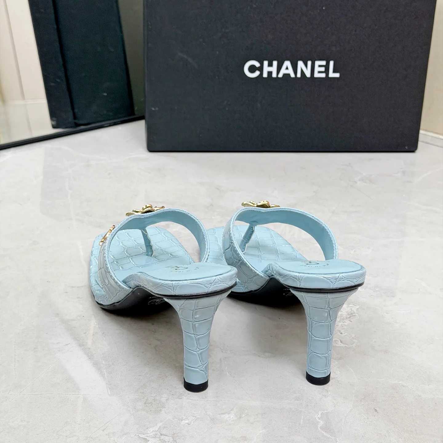 Босоножки Женские Chanel 17335025
