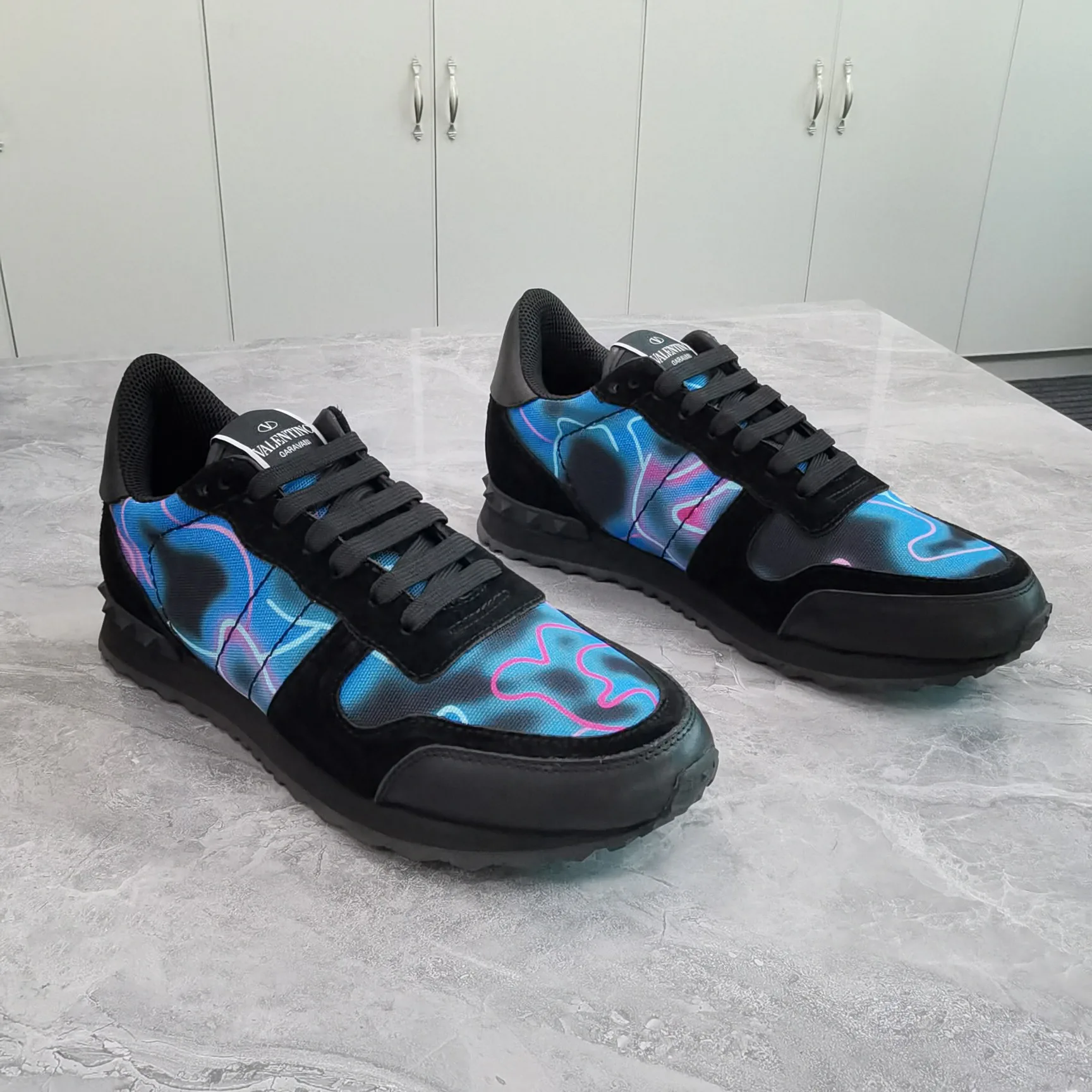 Кроссовки Женские Valentino 10736423