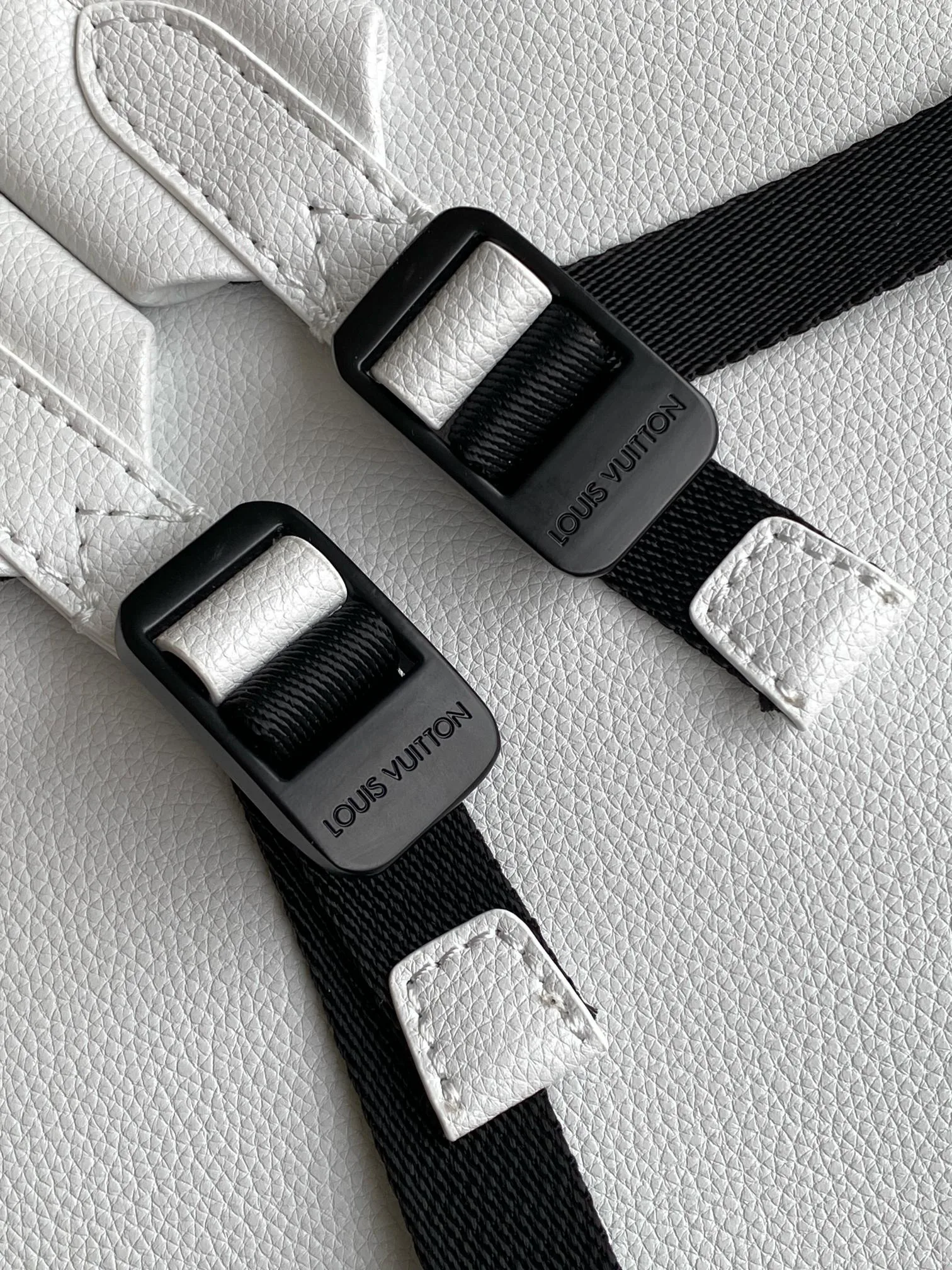 Рюкзаки Женские Louis Vuitton 1253926