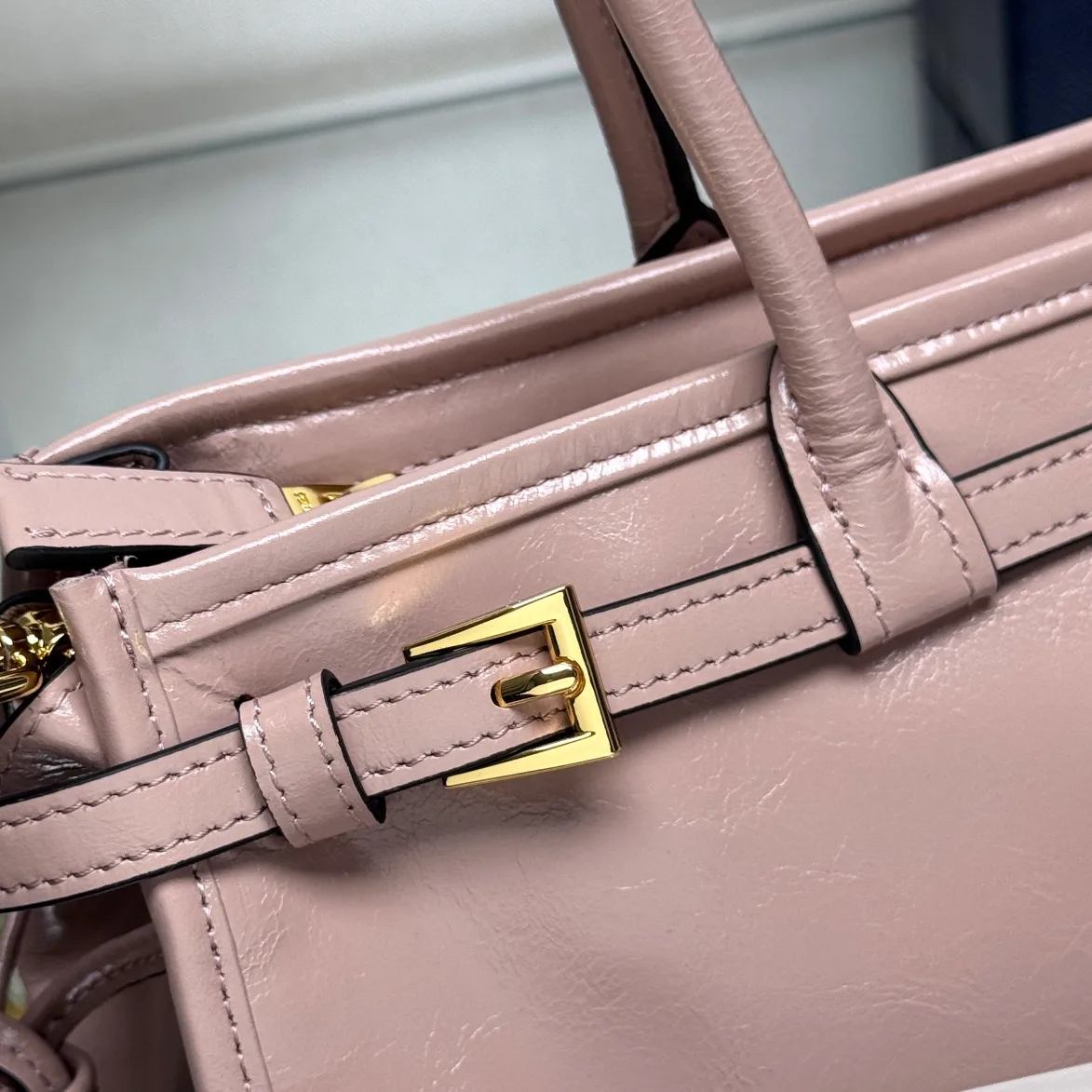 Классические Сумки Женские Prada 10446839