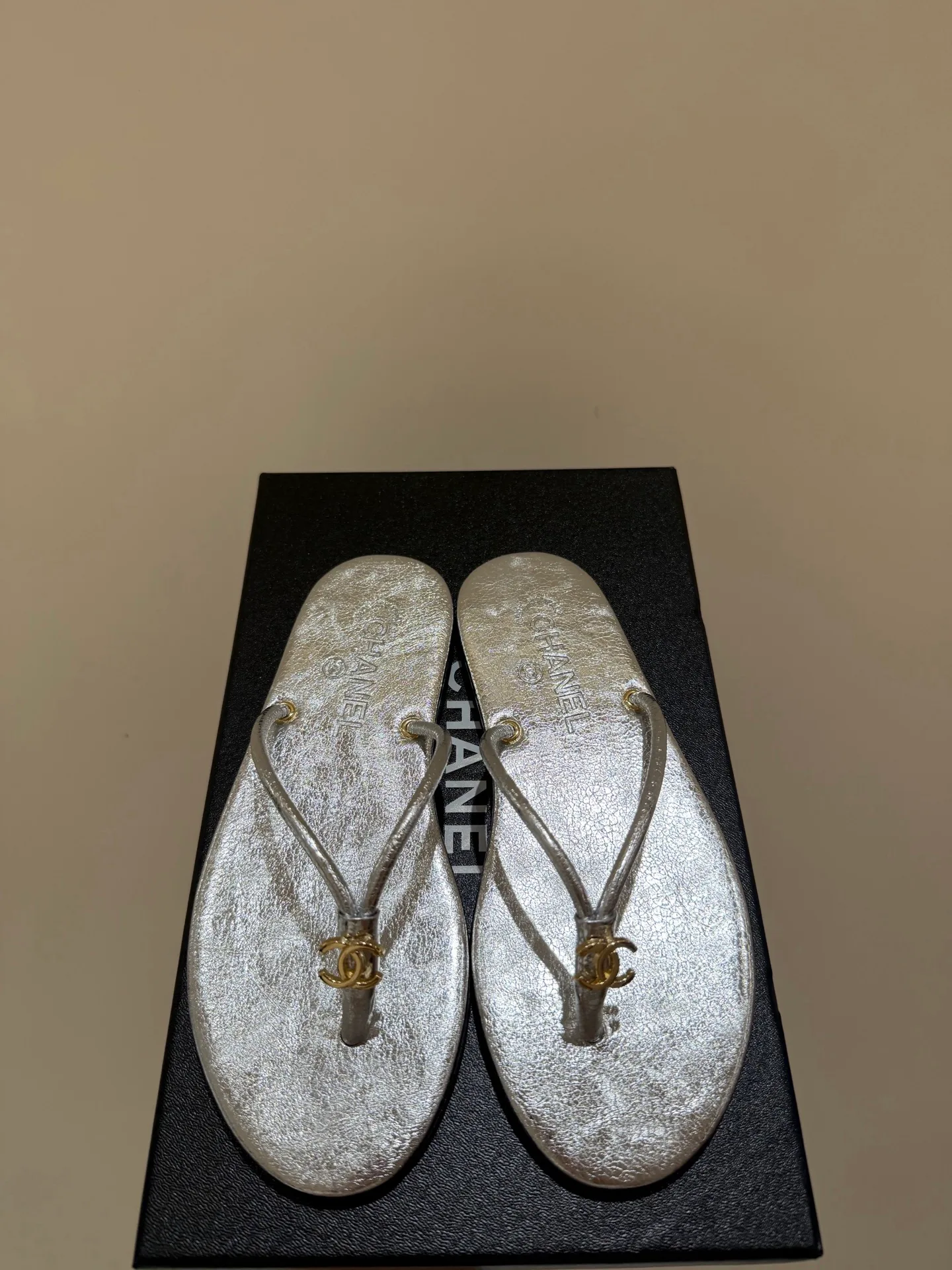 Шлепанцы Женские Chanel 12843826