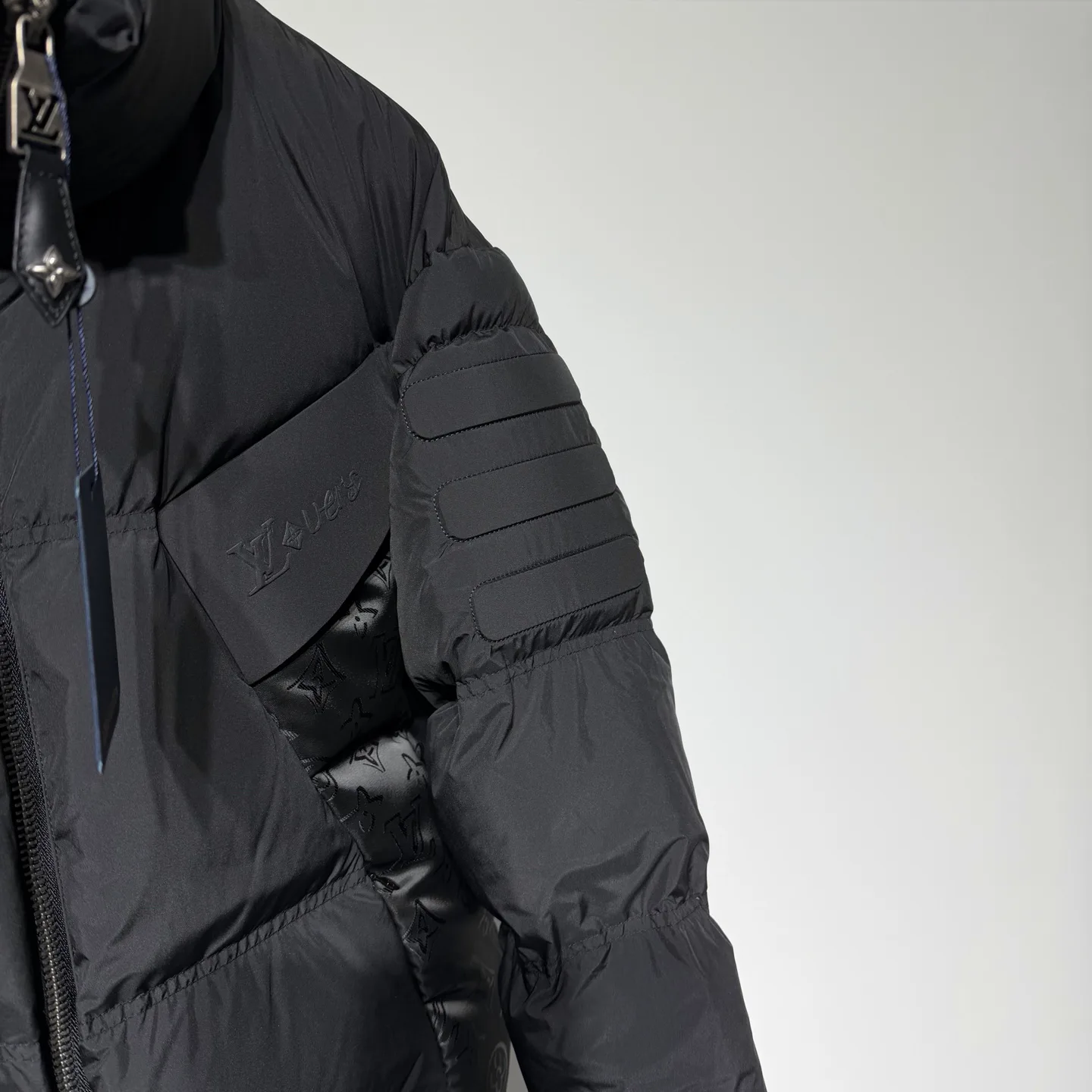 Куртки И Пуховики Мужские Louis Vuitton 4997676