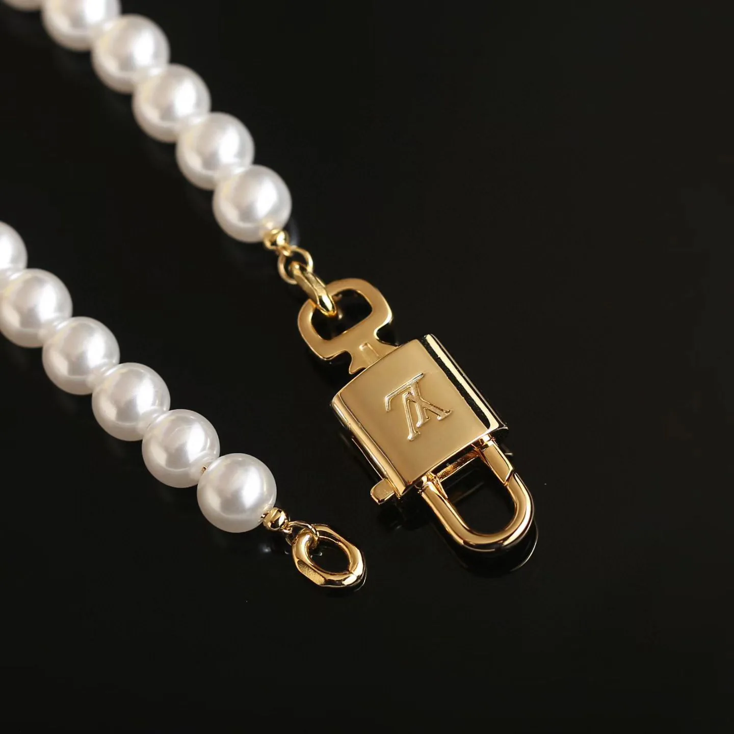 Бижутерия Louis Vuitton 822961