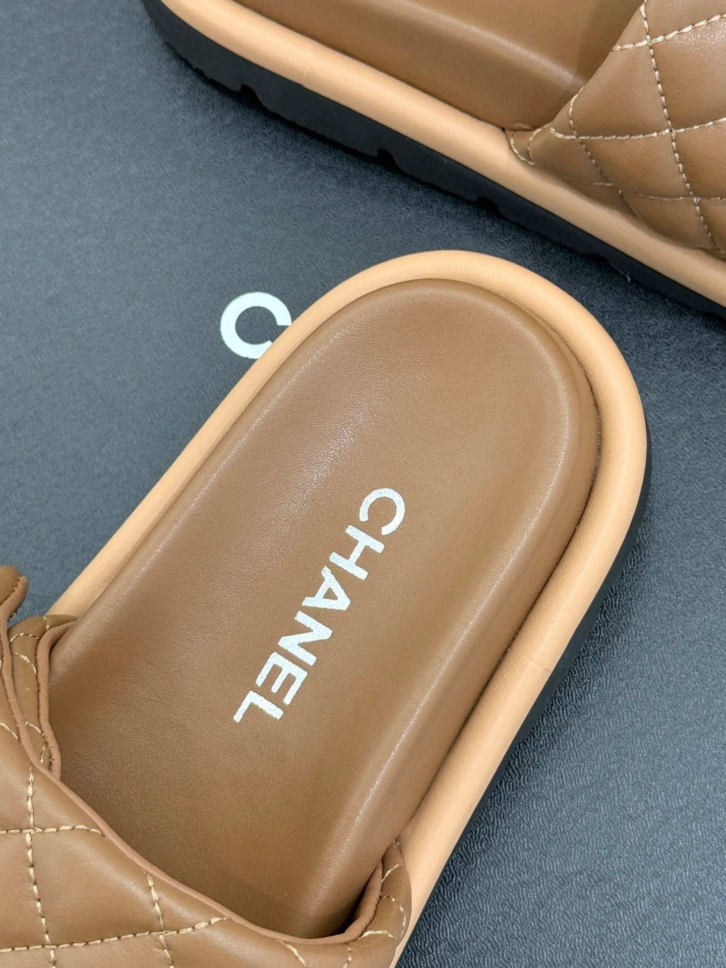 Шлепанцы Женские Chanel 11167416