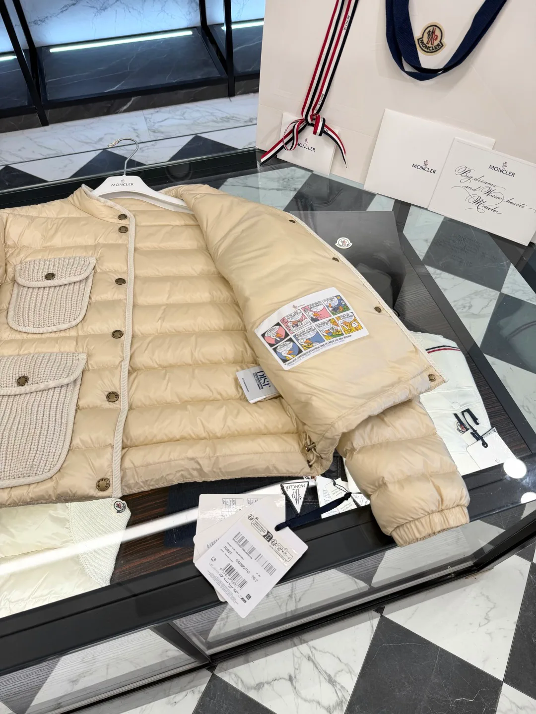 Куртки И Пуховики Женские Moncler 19964112
